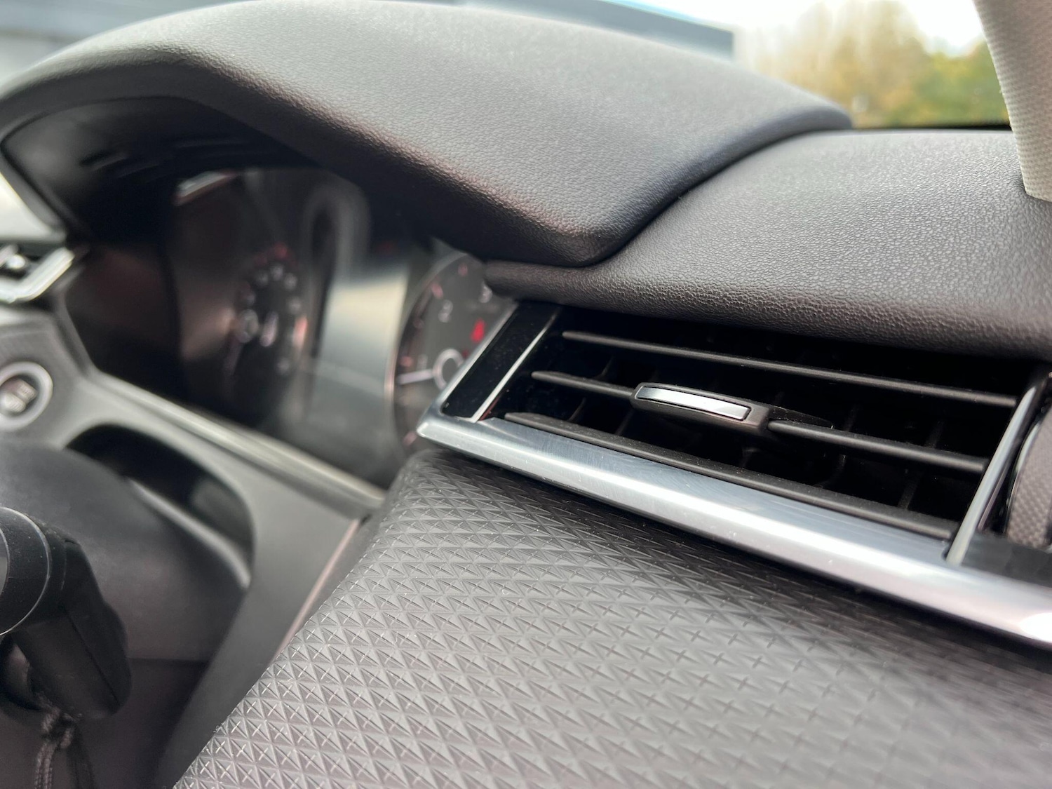 Used Land Rover Range Rover Velar 2017 for sale - 76388810: Photo 31