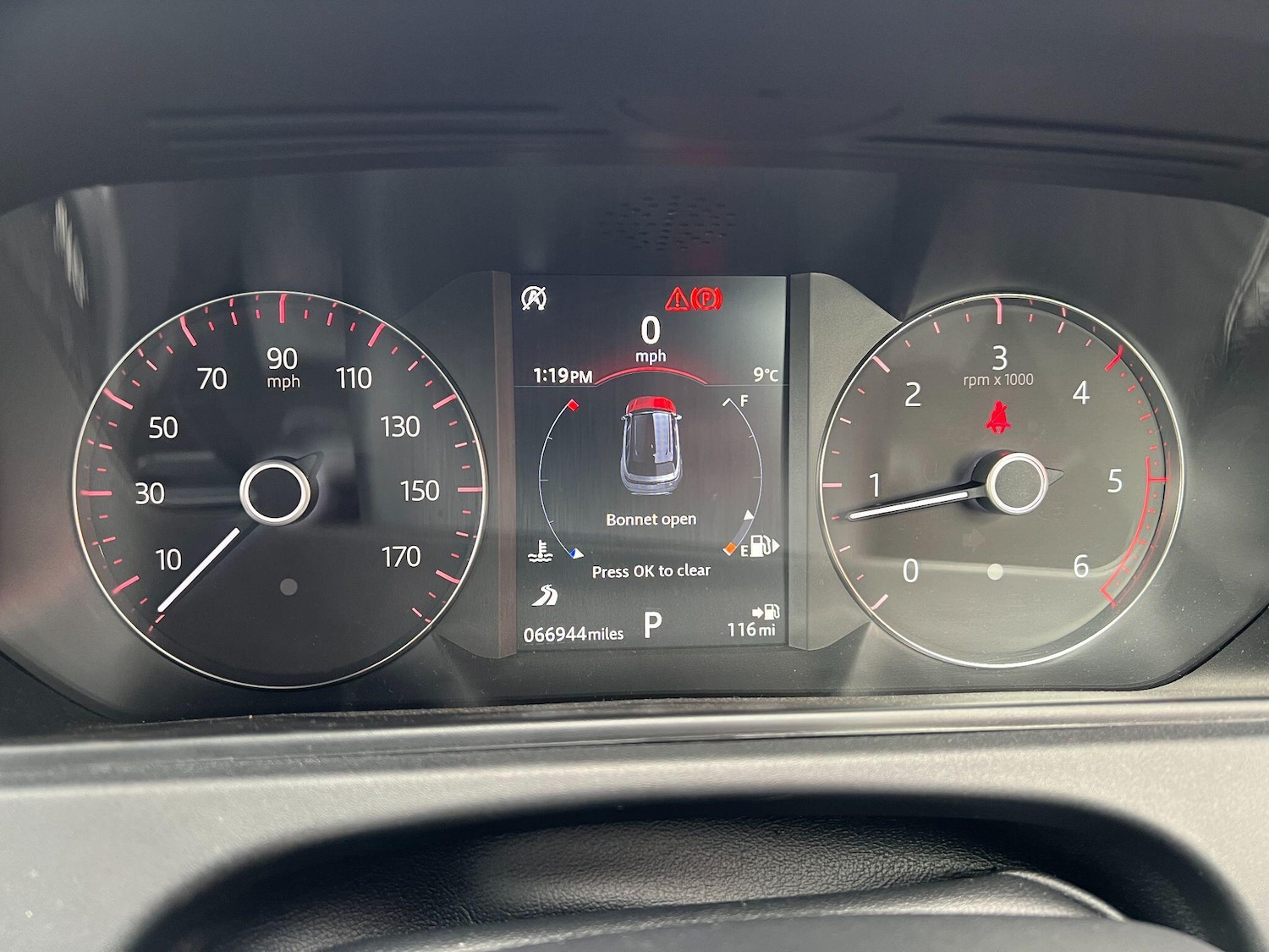 Used Land Rover Range Rover Velar 2017 for sale - 76388810: Photo 37