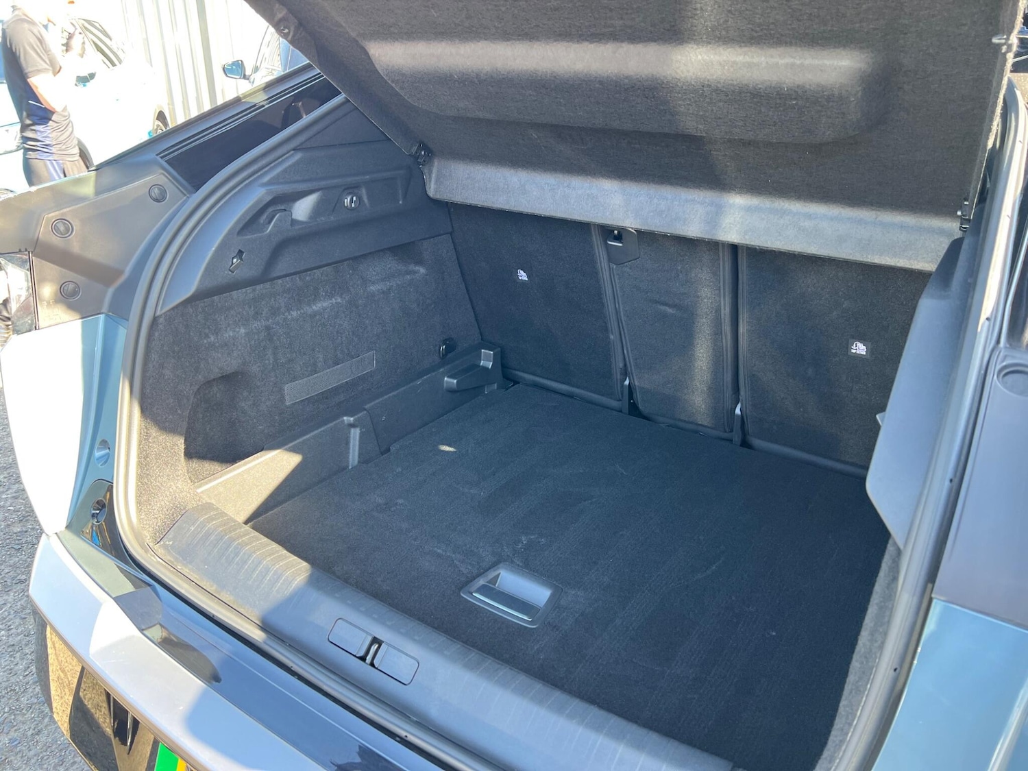 Used Peugeot E-3008 2024 for sale - 77478901: Photo 20