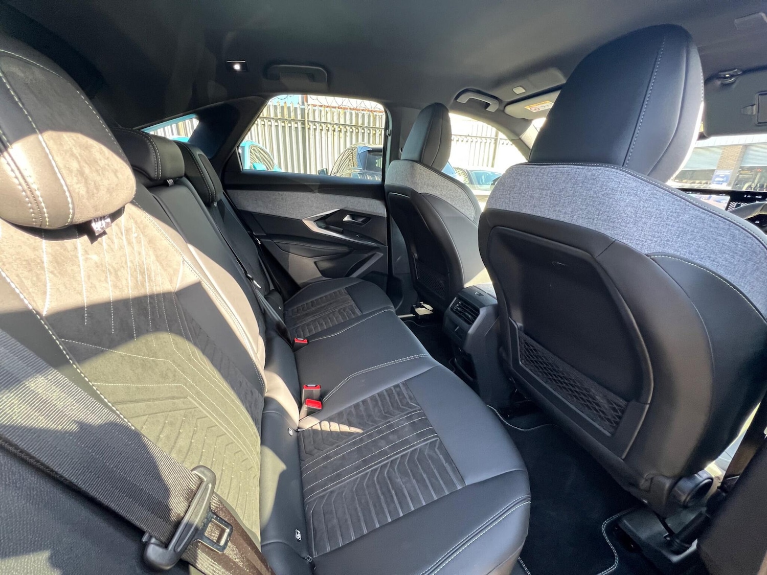 Used Peugeot E-3008 2024 for sale - 77478901: Photo 45