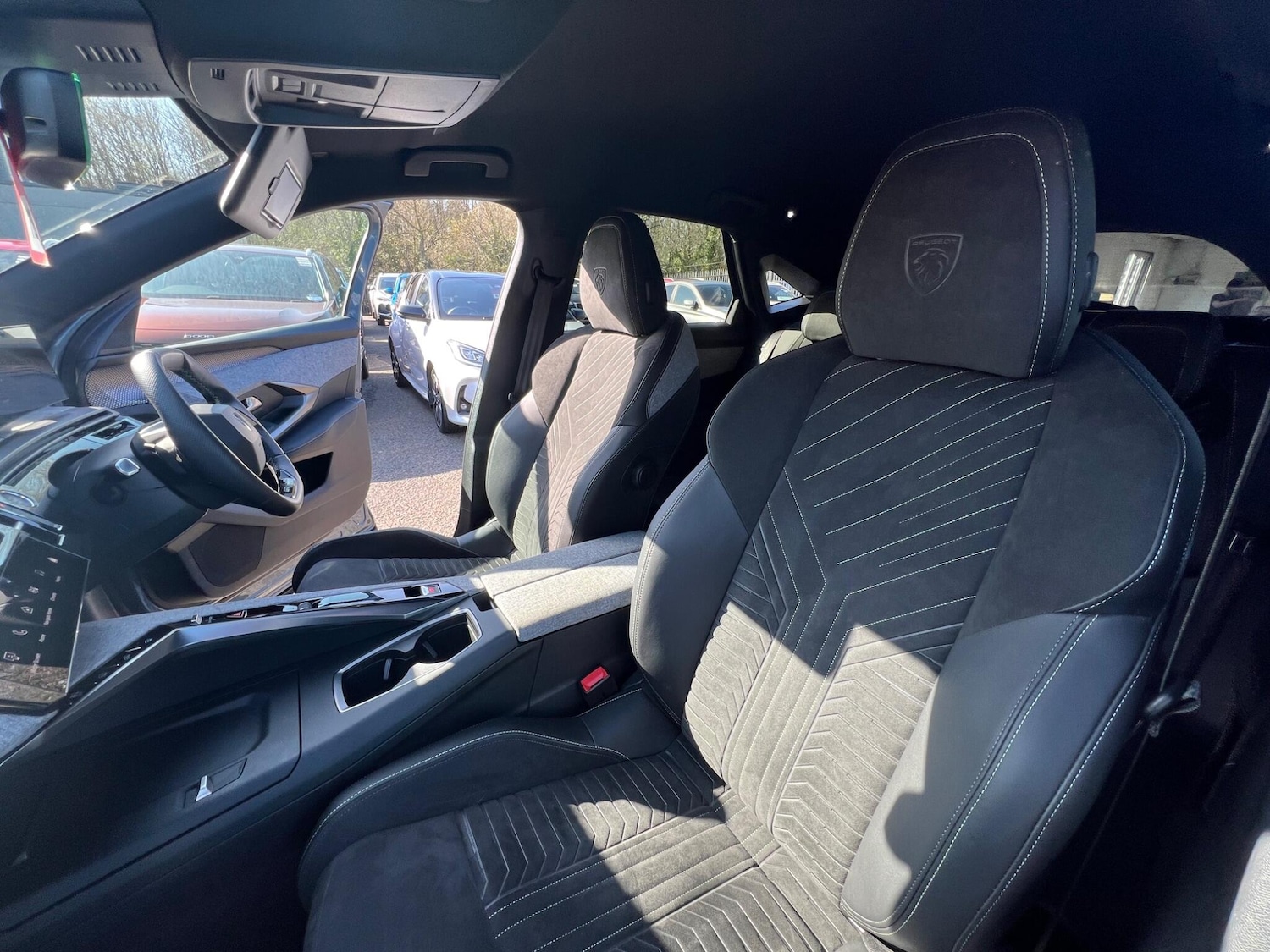 Used Peugeot E-3008 2024 for sale - 77478901: Photo 47