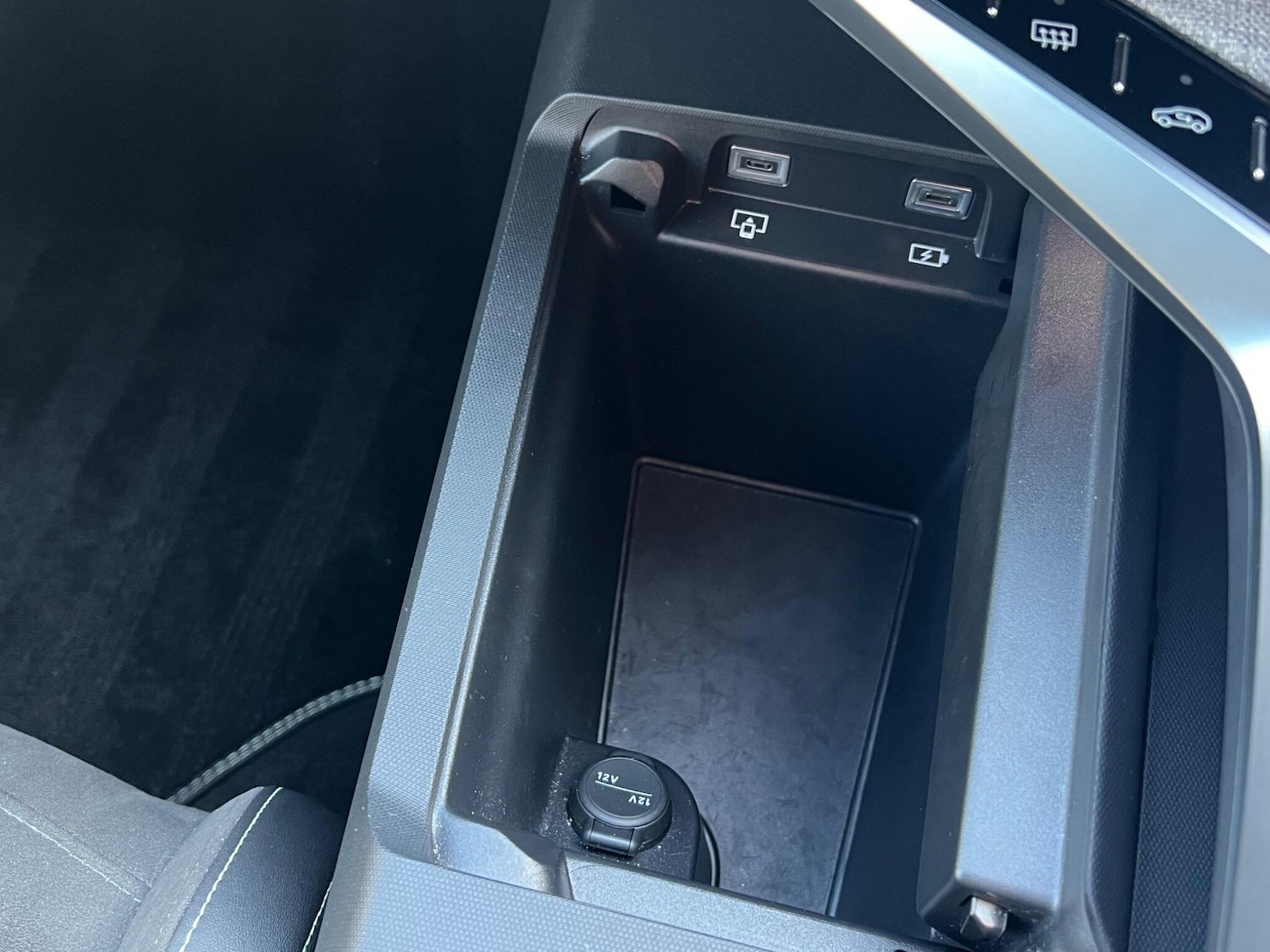 Used Peugeot E-3008 2024 for sale - 77478901: Photo 55