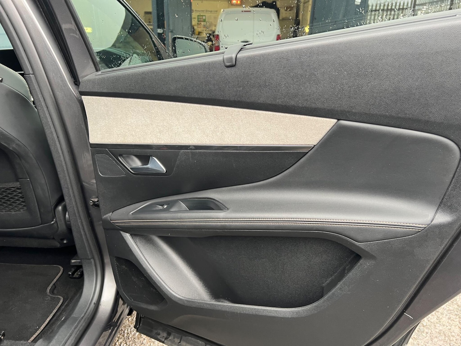 Used Peugeot 5008 2023 for sale - 77387357: Photo 23