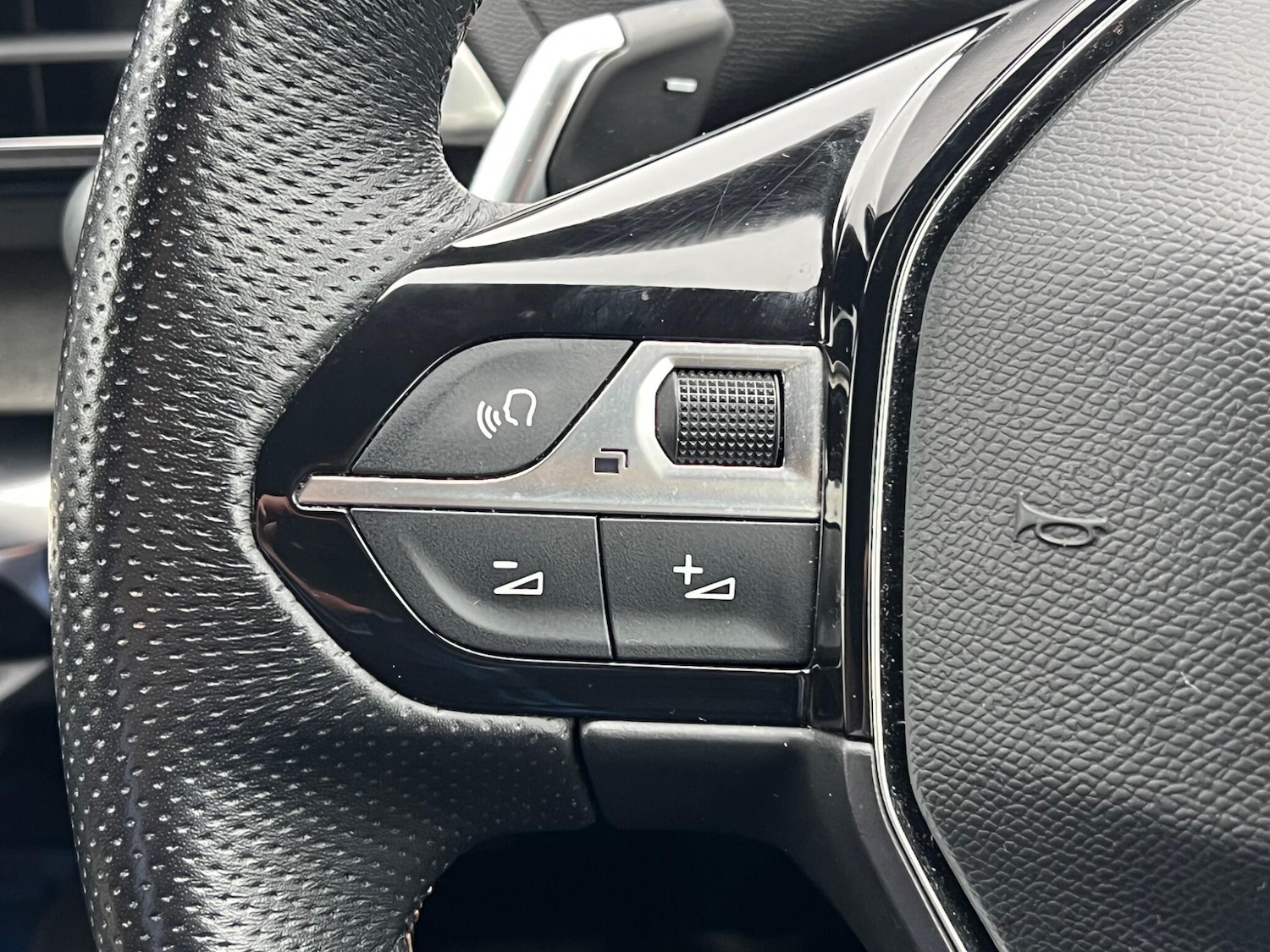 Used Peugeot 5008 2023 for sale - 77387357: Photo 31