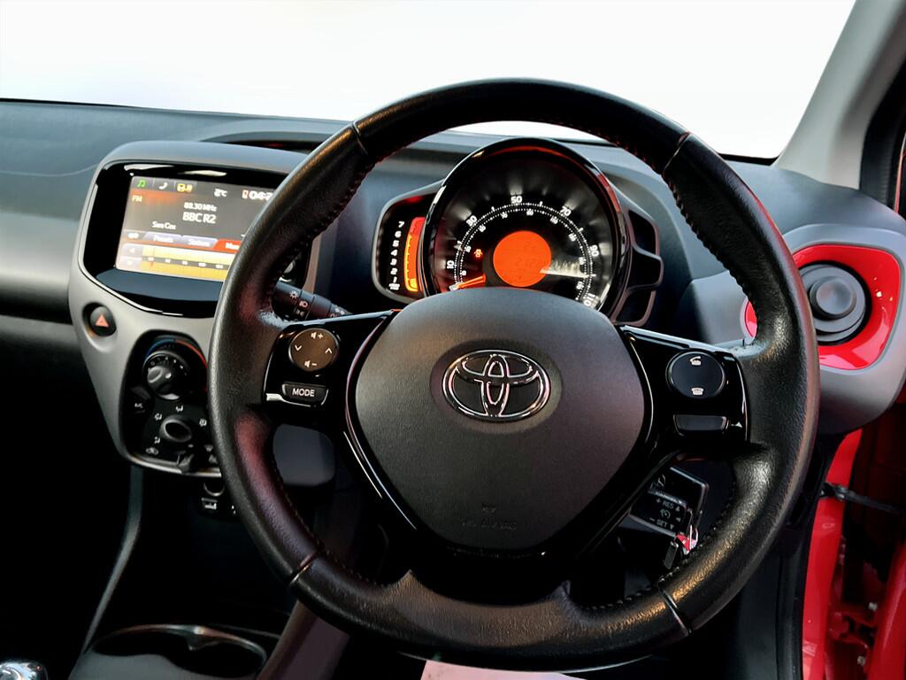 Used Toyota AYGO 2018 for sale - 76398347: Photo 11