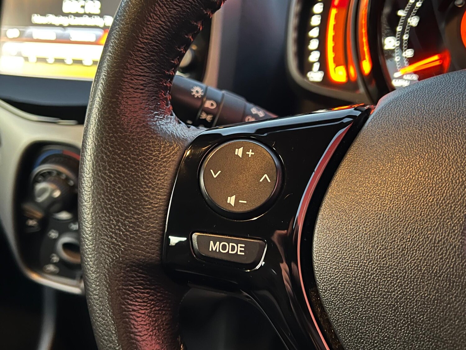 Used Toyota AYGO 2018 for sale - 76398347: Photo 12