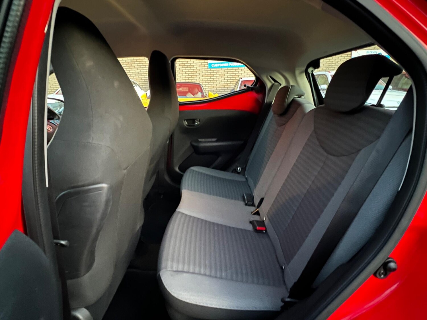 Used Toyota AYGO 2018 for sale - 76398347: Photo 27