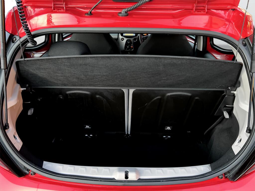 Used Toyota AYGO 2018 for sale - 76398347: Photo 32