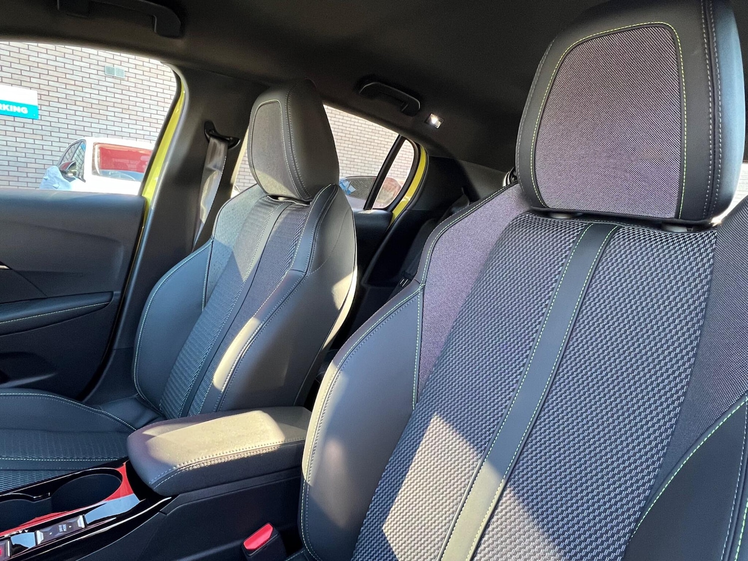 Used Peugeot 208 2024 for sale - 76657853: Photo 28