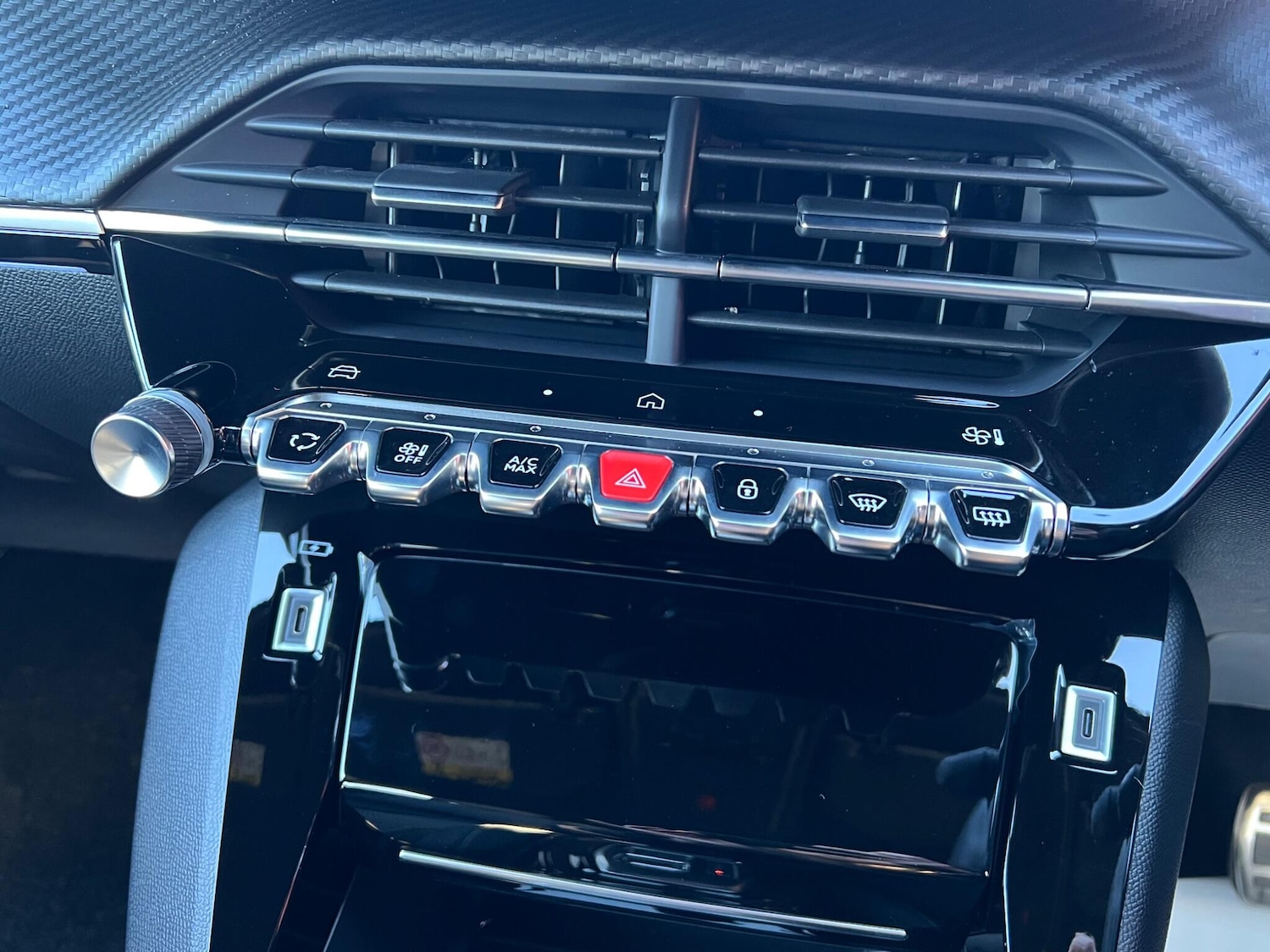 Used Peugeot 208 2024 for sale - 76657853: Photo 5