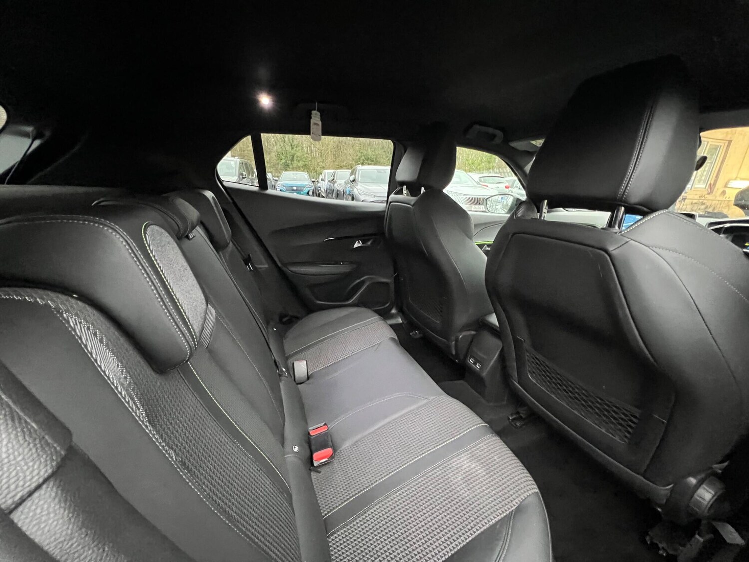 Used Peugeot E-2008 2022 for sale - 77387478: Photo 29