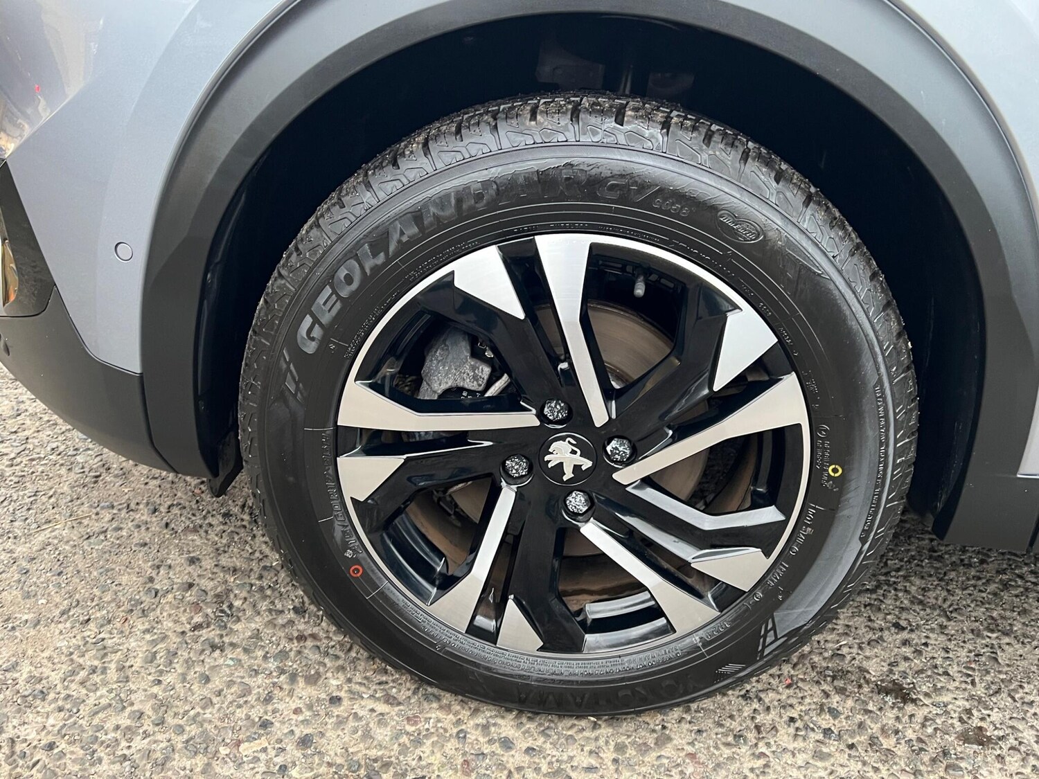 Used Peugeot E-2008 2022 for sale - 77387478: Photo 34