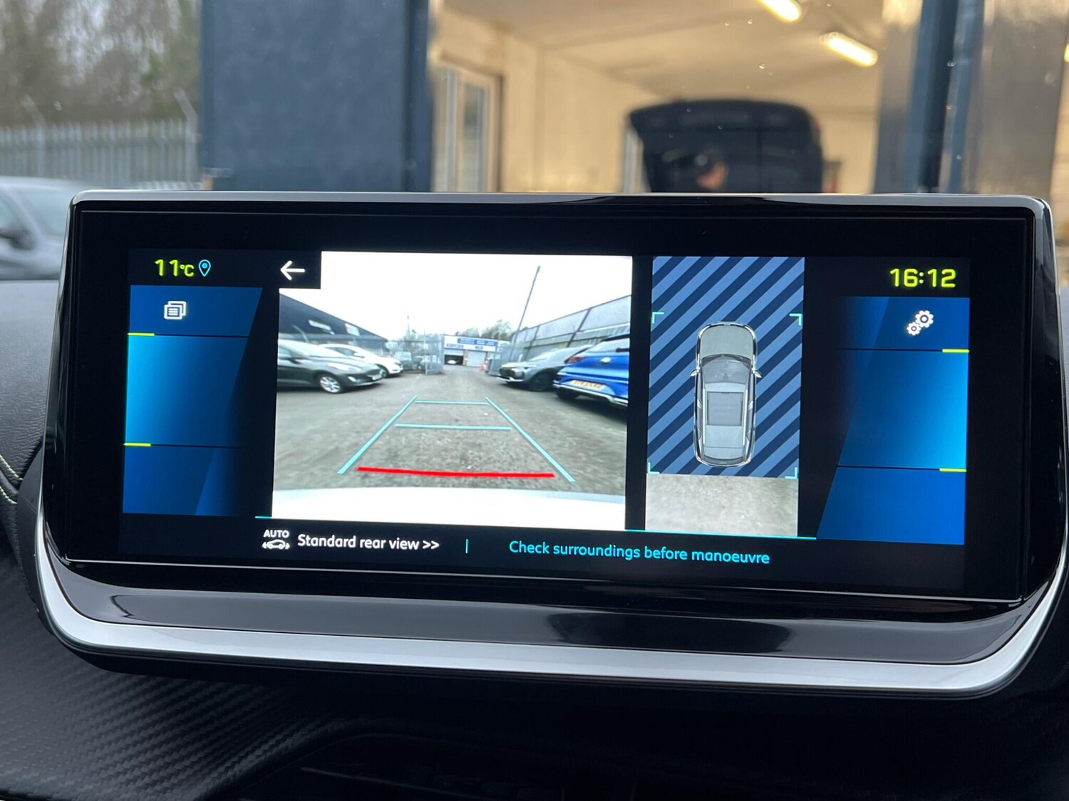 Used Peugeot E-2008 2022 for sale - 77387478: Photo 50