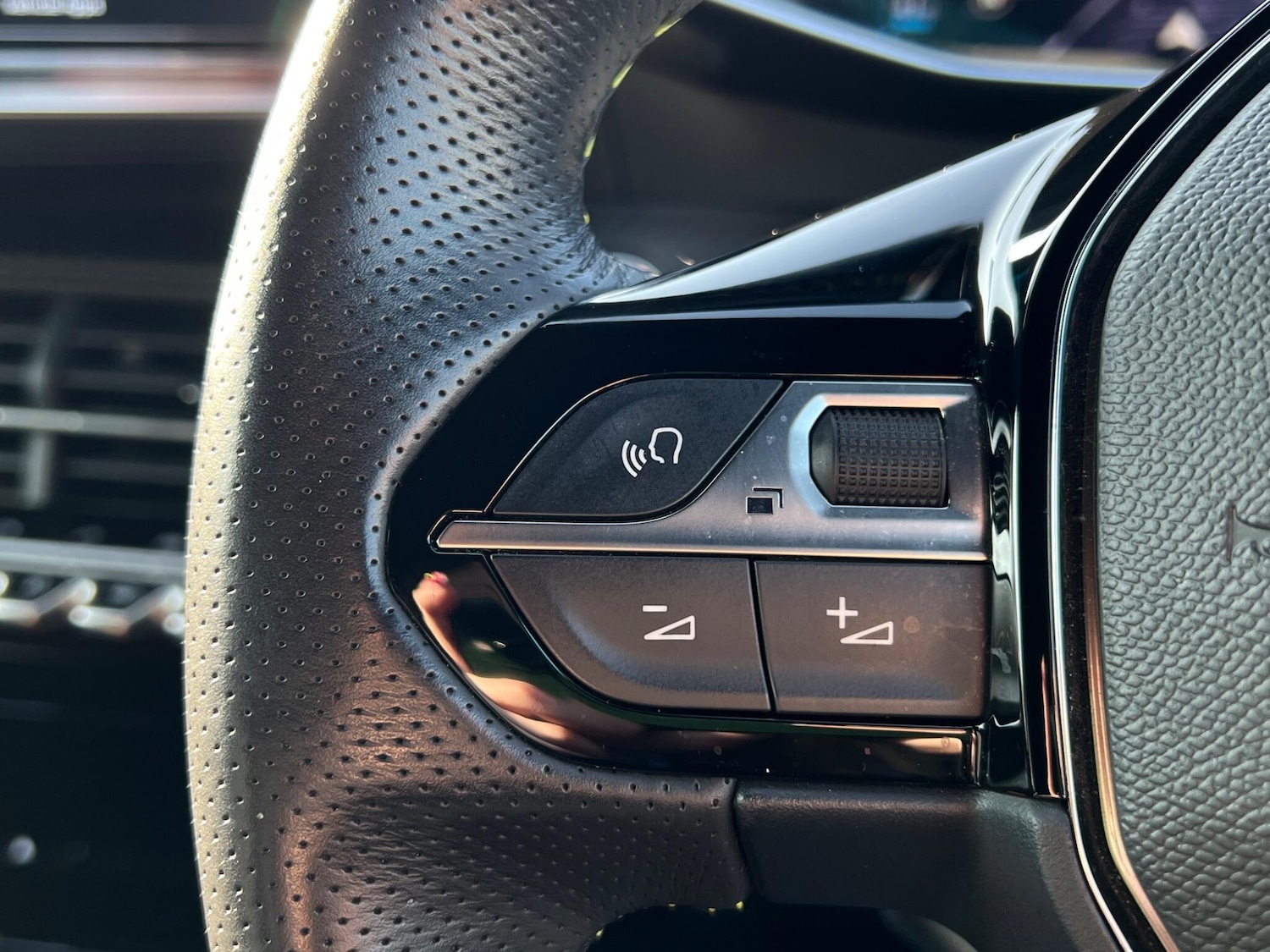 Used Peugeot E-208 2022 for sale - 77411292: Photo 20