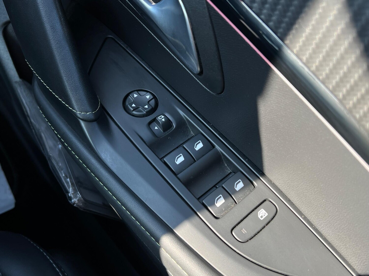 Used Peugeot E-208 2022 for sale - 77411292: Photo 23