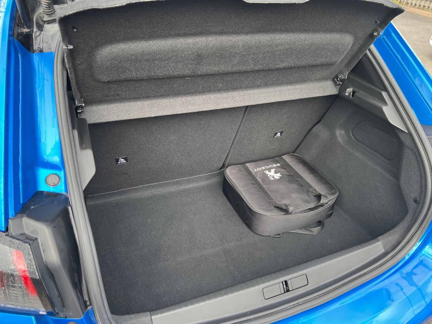 Used Peugeot E-208 2022 for sale - 77411292: Photo 39