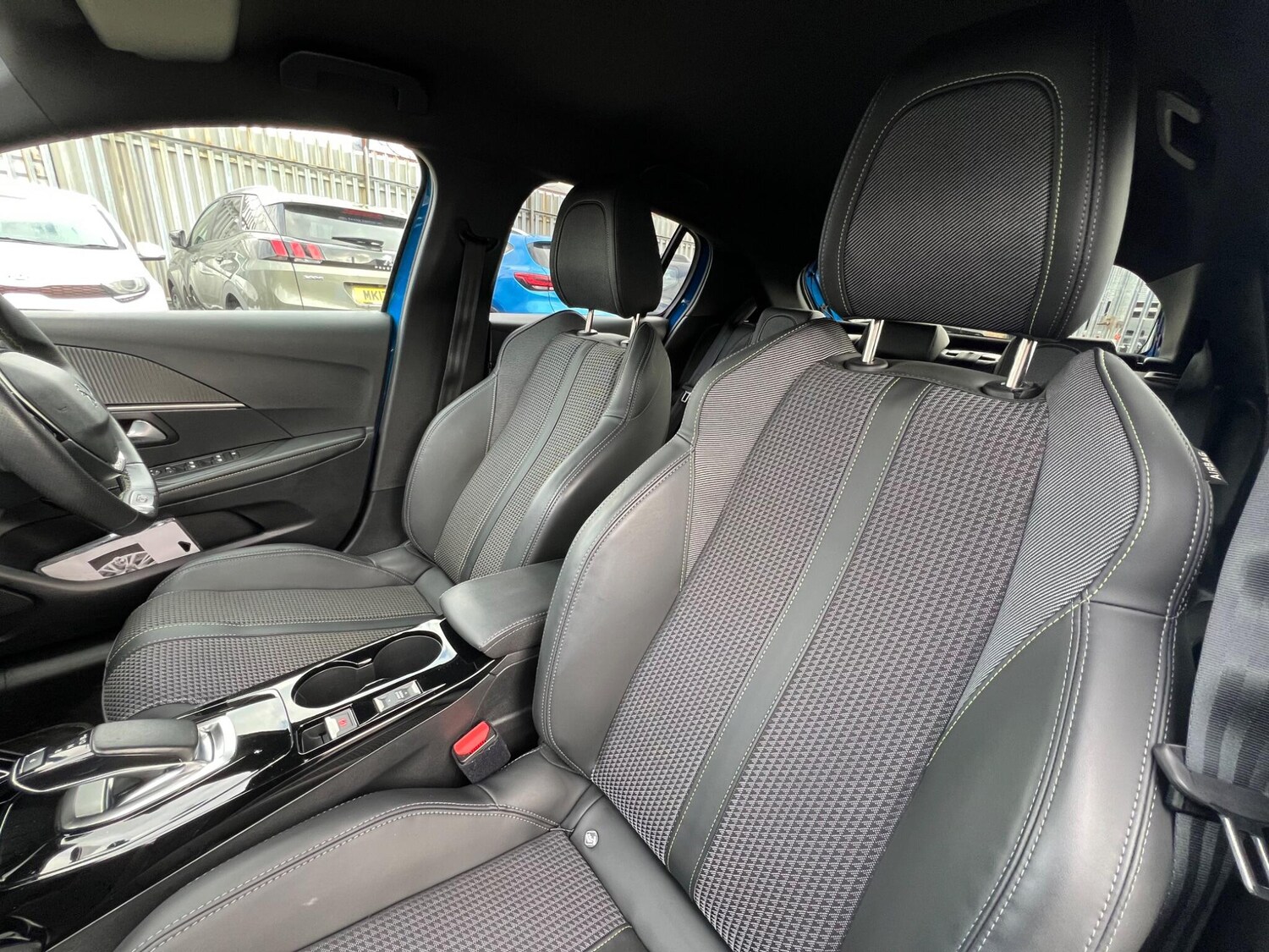 Used Peugeot E-208 2022 for sale - 77411292: Photo 59