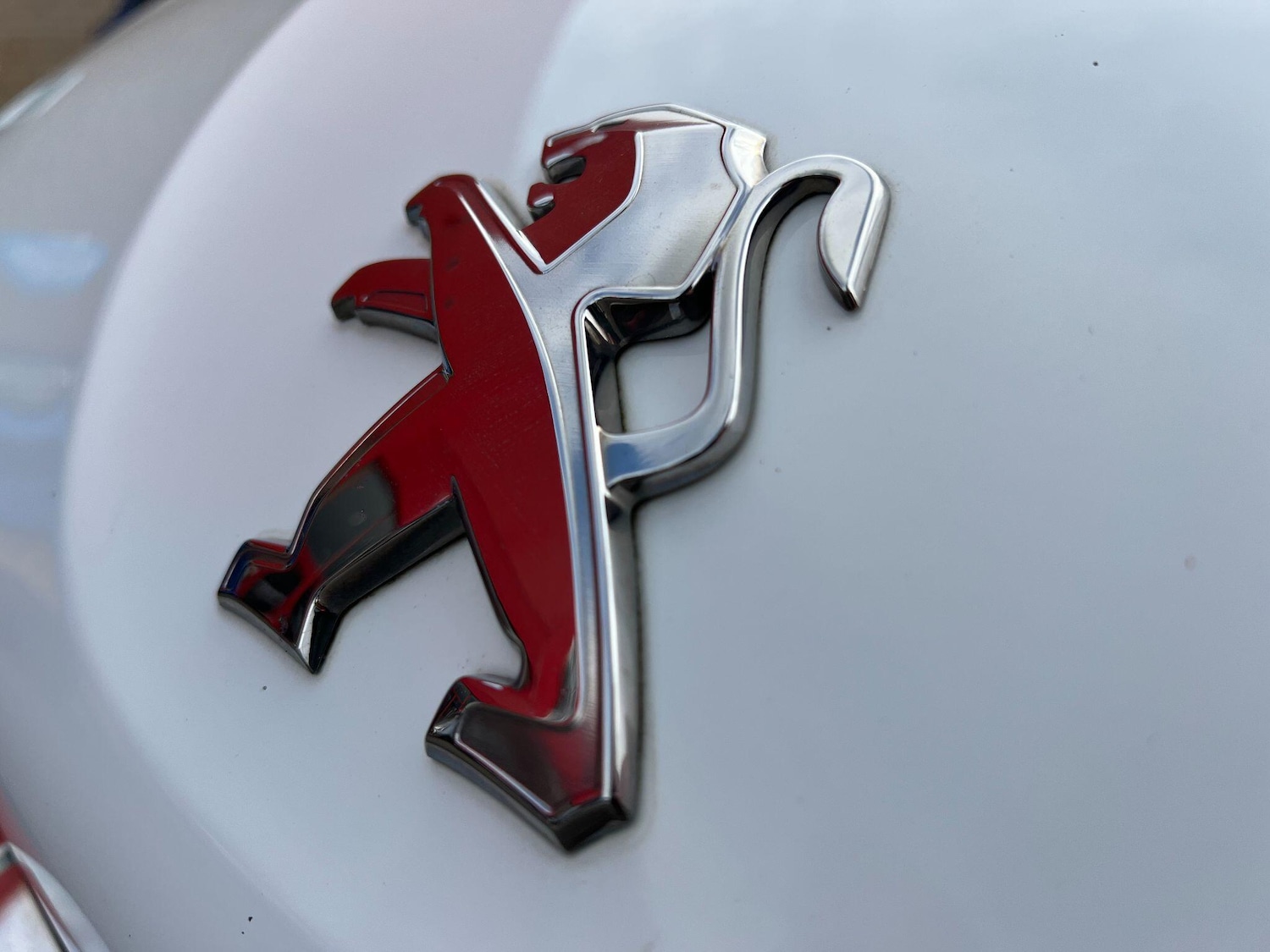 Used Peugeot 208 2017 for sale - 76399252: Photo 16