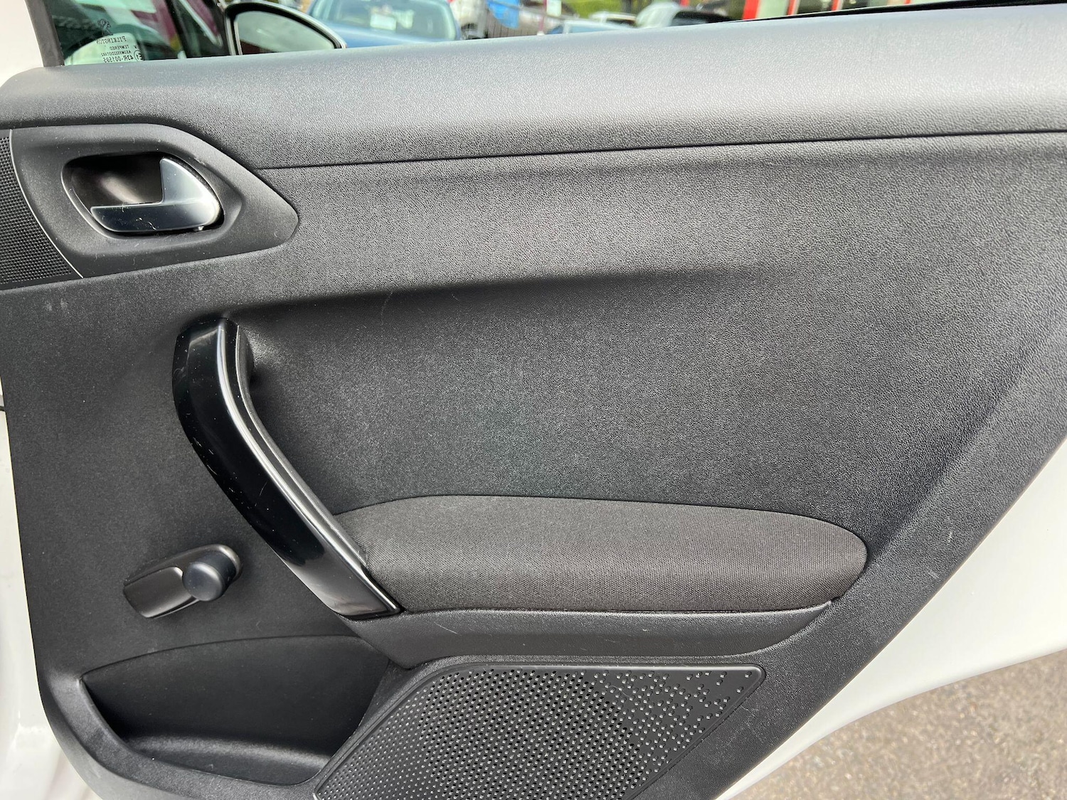 Used Peugeot 208 2017 for sale - 76399252: Photo 23