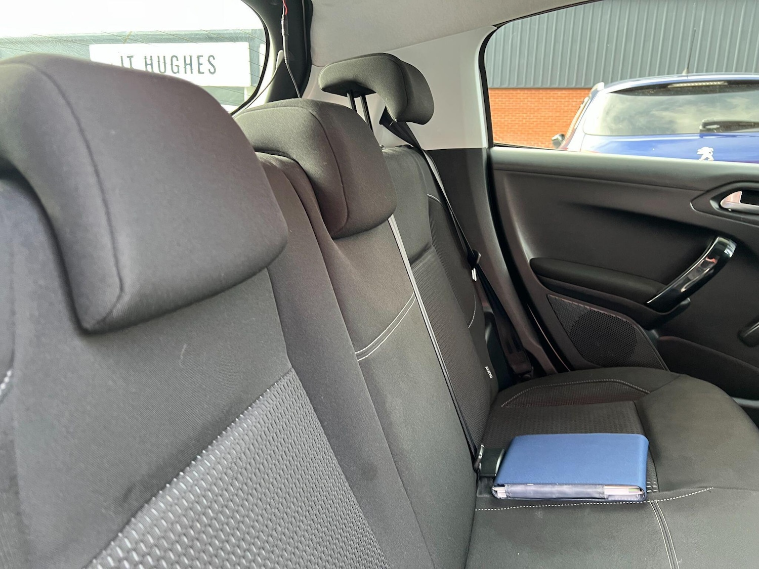 Used Peugeot 208 2017 for sale - 76399252: Photo 25