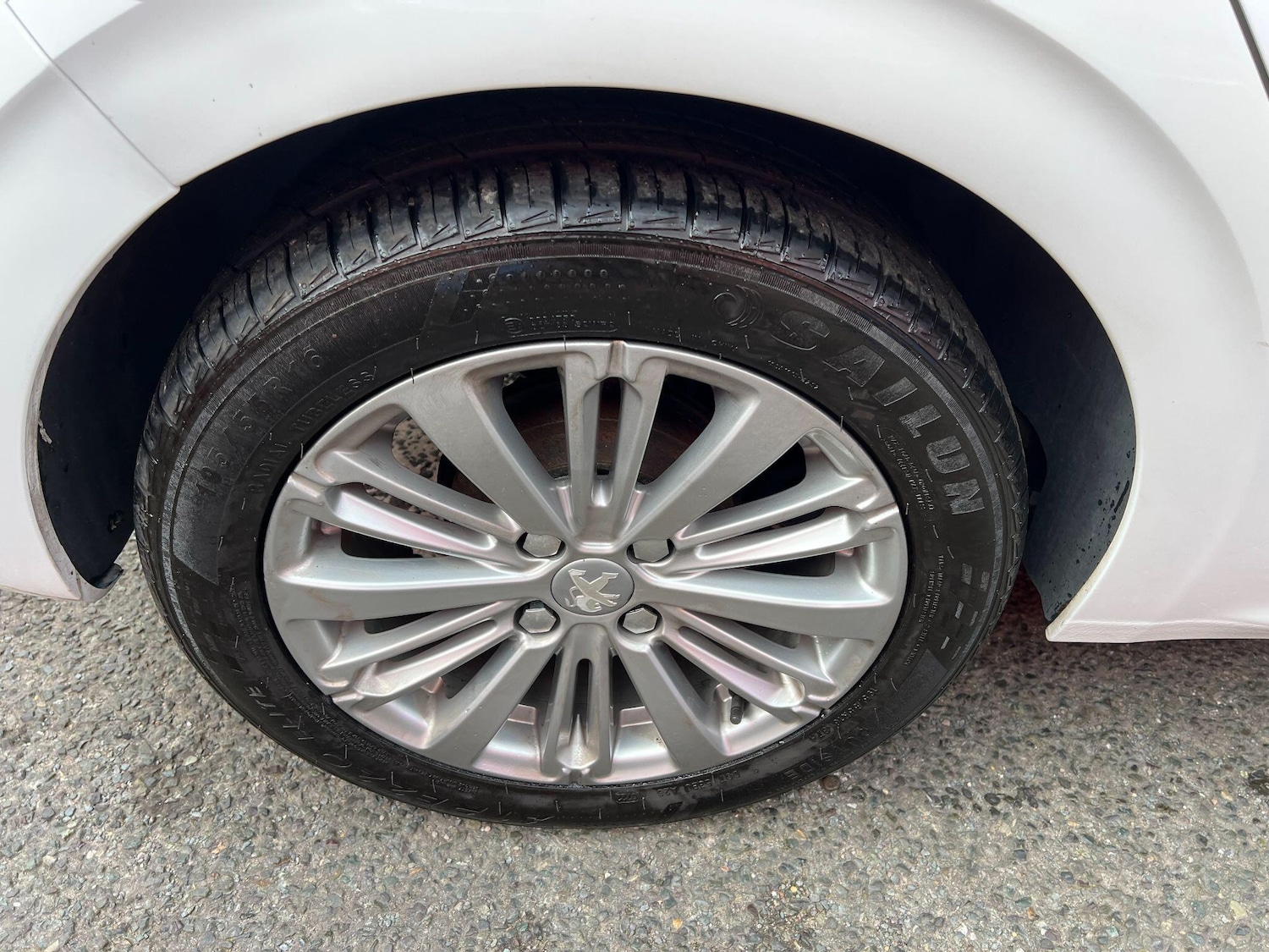 Used Peugeot 208 2017 for sale - 76399252: Photo 59