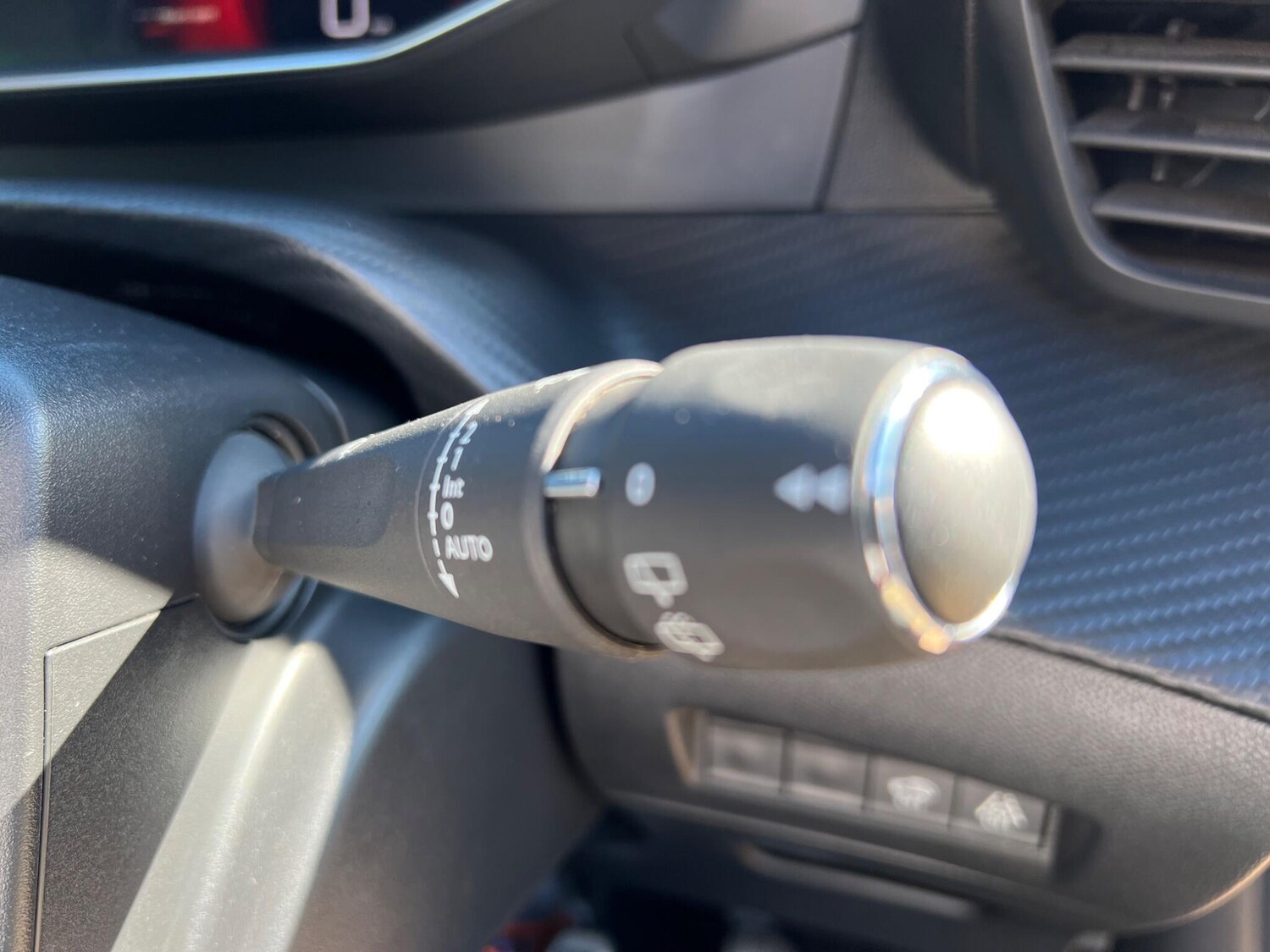 Used Peugeot 2008 2022 for sale - 75670293: Photo 29