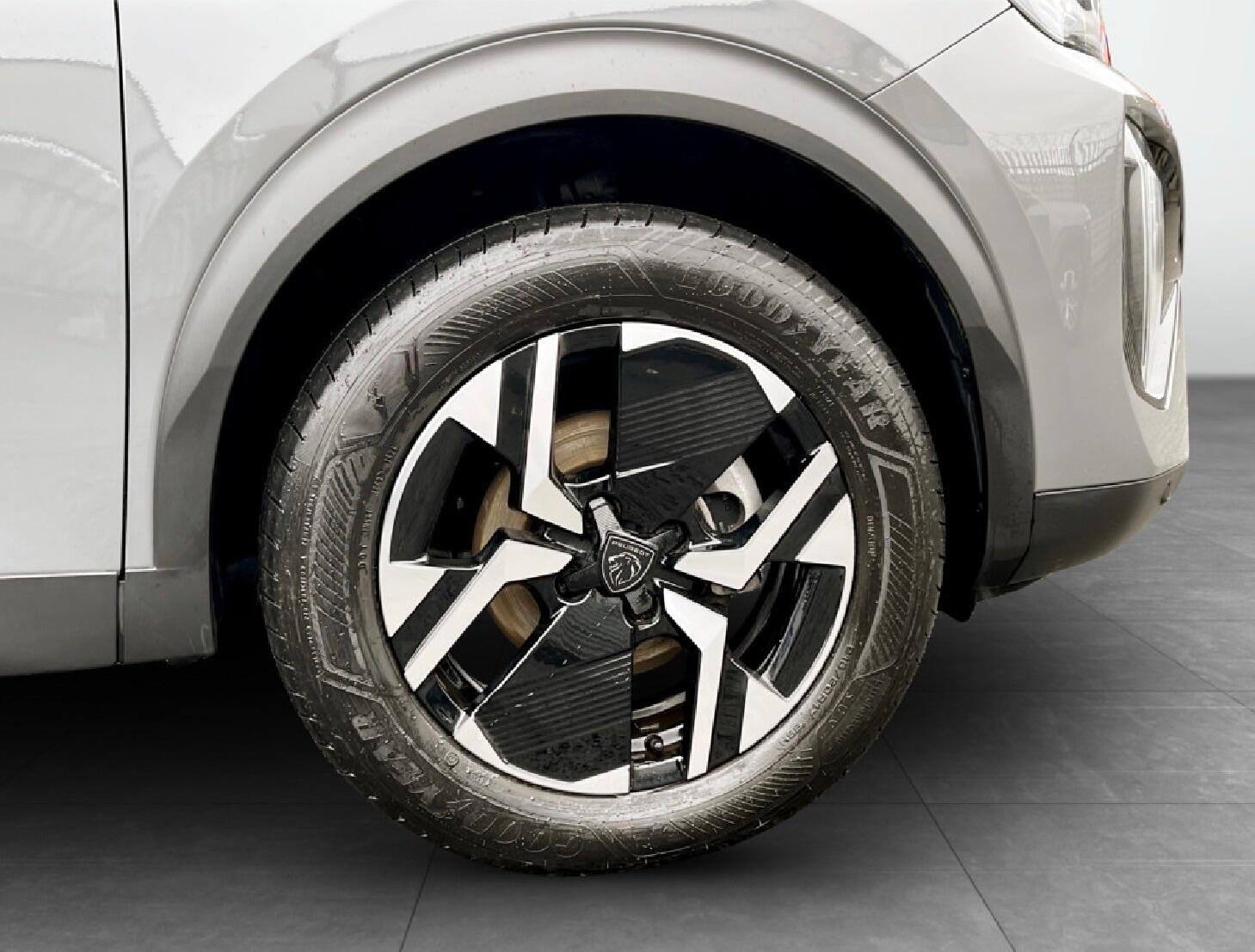 Used Peugeot 2008 2024 for sale - 77426009: Photo 17