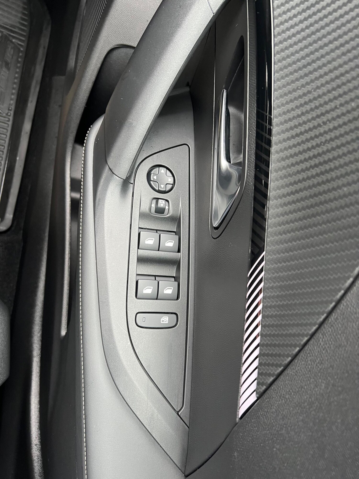 Used Peugeot 2008 2024 for sale - 77426009: Photo 26