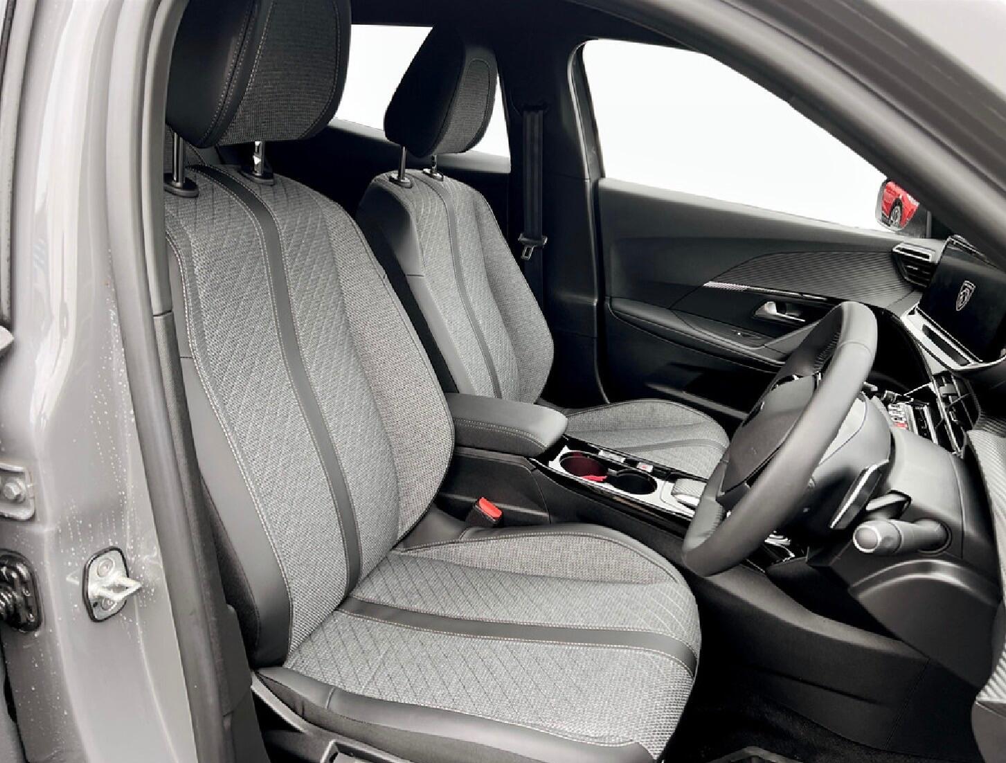 Used Peugeot 2008 2024 for sale - 77426009: Photo 8