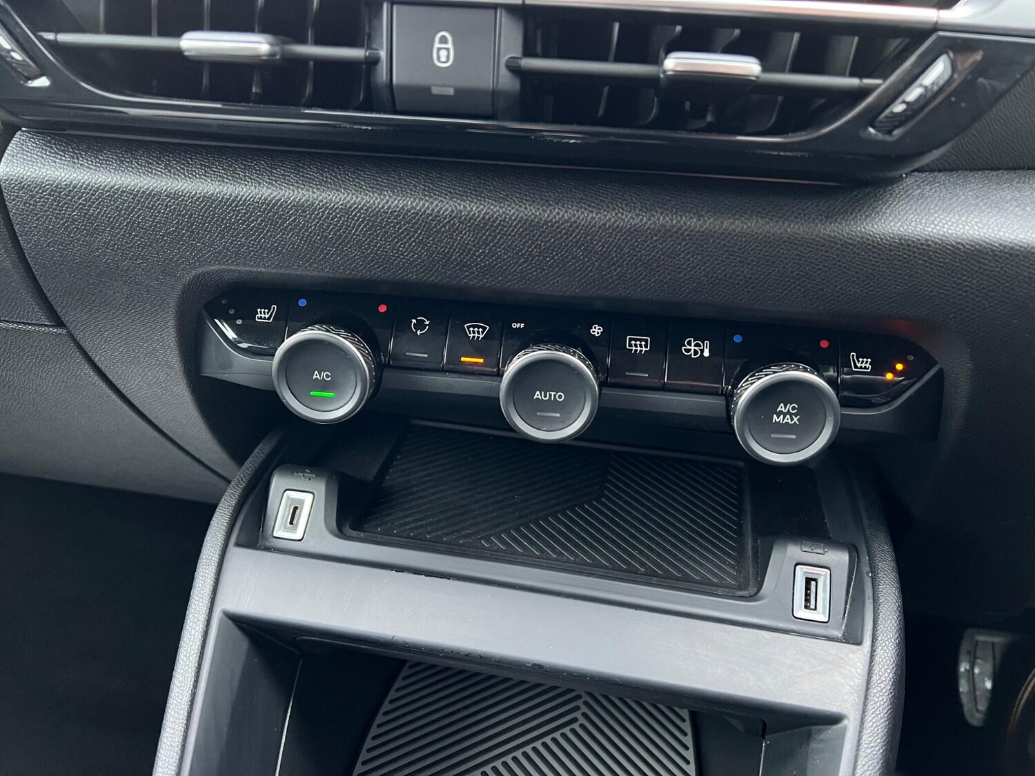 Used Citroen C4 2023 for sale - 77396312: Photo 27