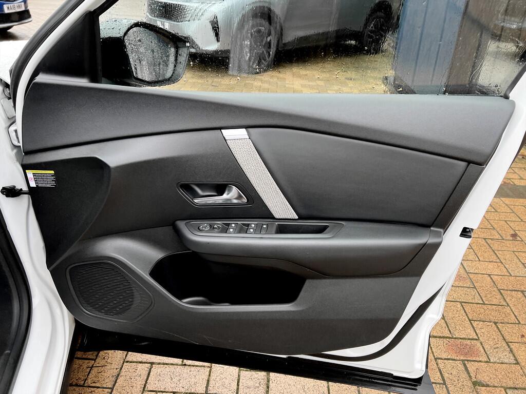 Used Citroen C4 2023 for sale - 77396312: Photo 7