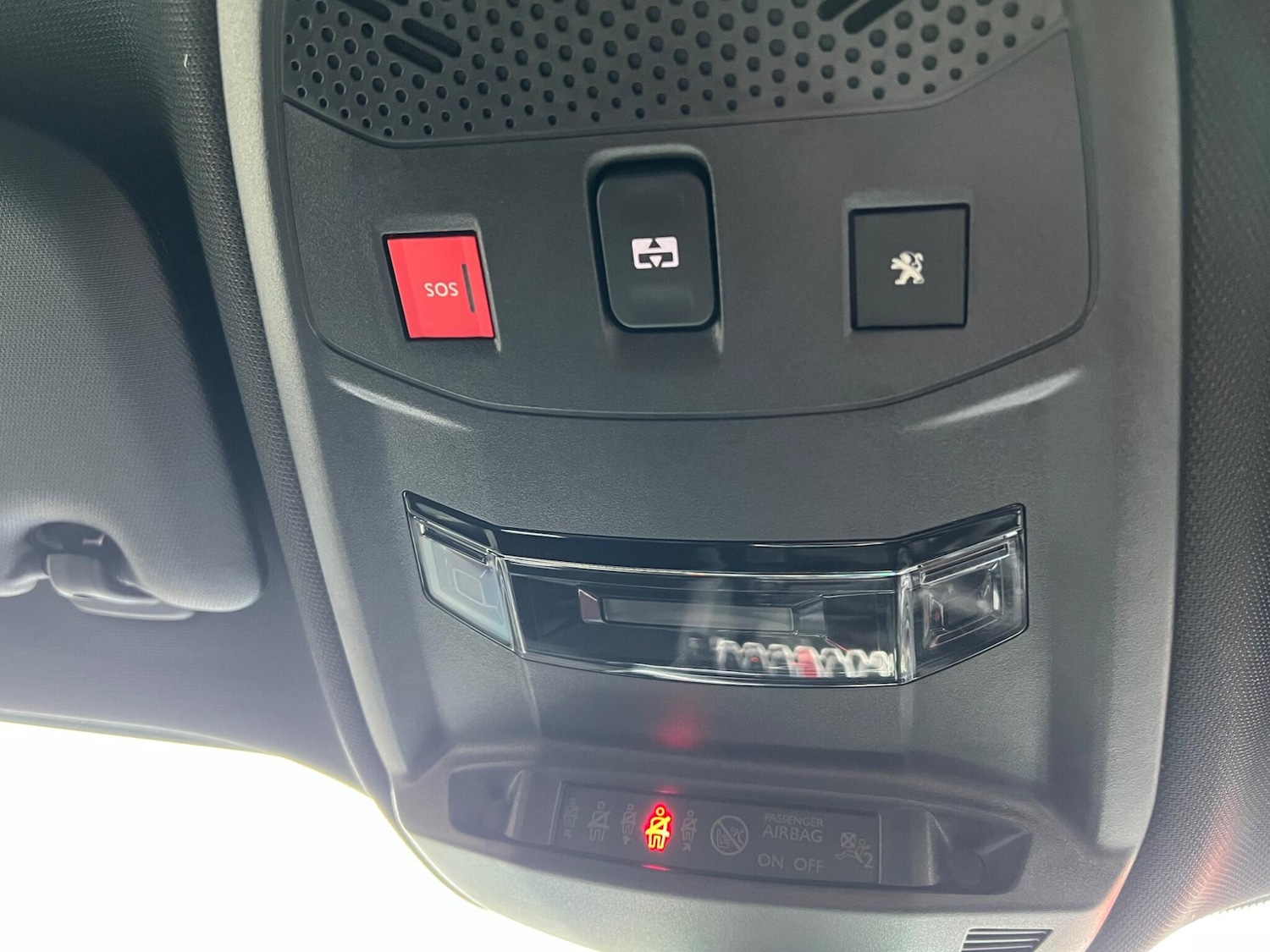 Used Peugeot 2008 2021 for sale - 76175001: Photo 46