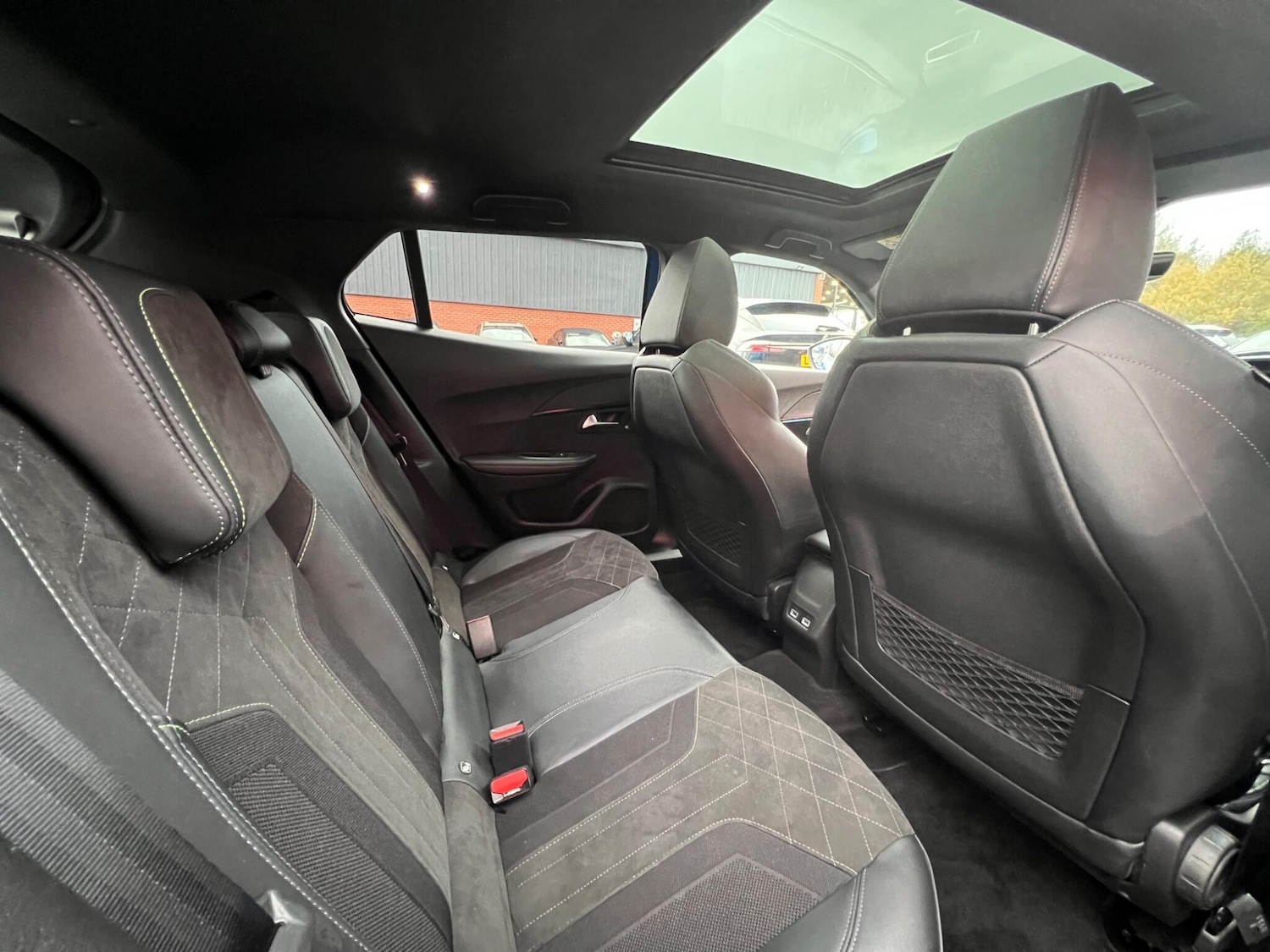 Used Peugeot 2008 2021 for sale - 76175001: Photo 57