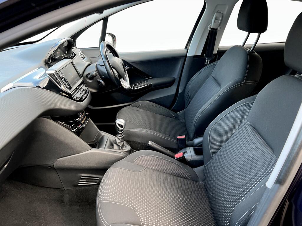 Used Peugeot 208 2018 for sale - 76521599: Photo 14