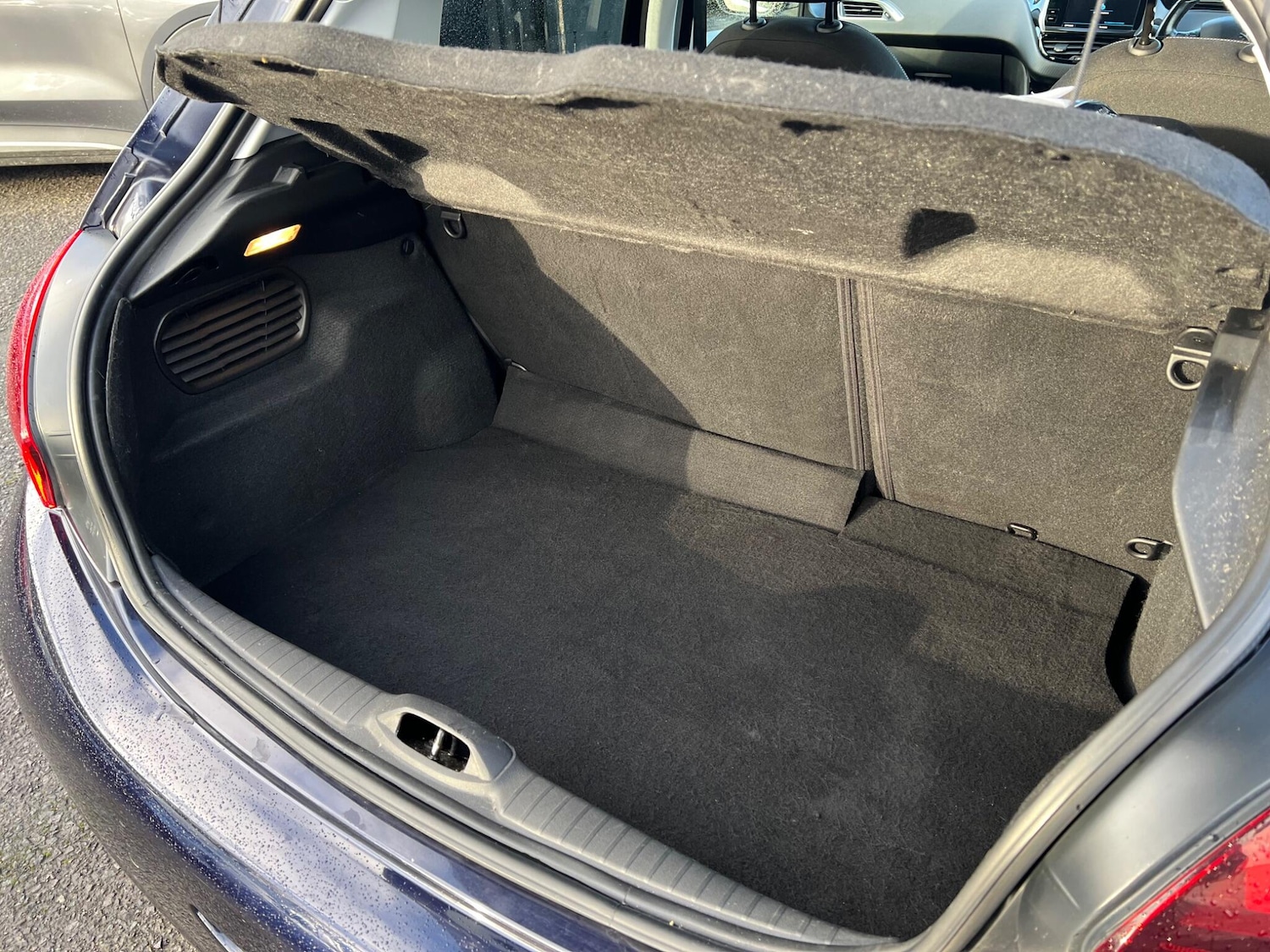 Used Peugeot 208 2018 for sale - 76521599: Photo 41