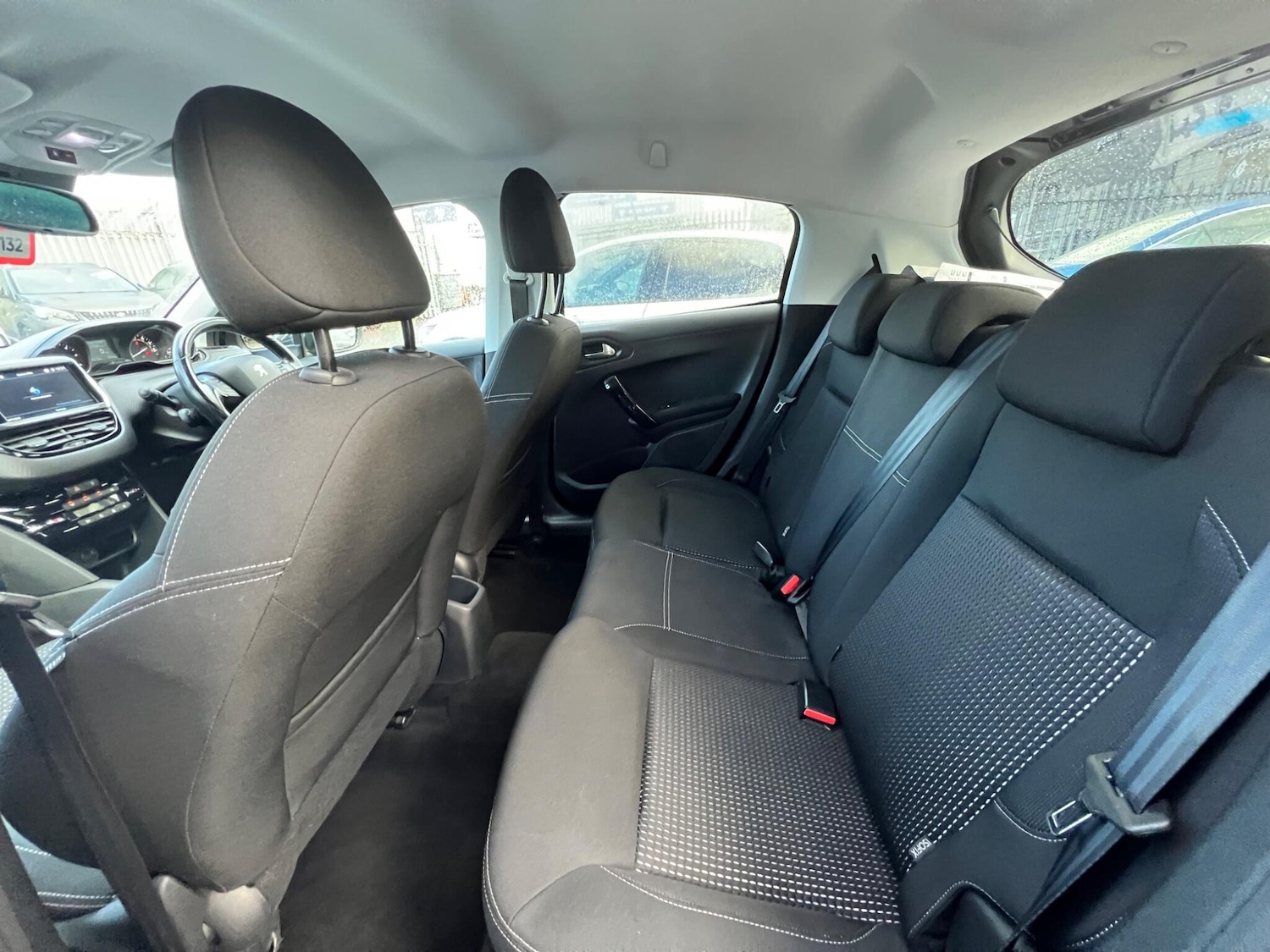 Used Peugeot 208 2018 for sale - 76521599: Photo 44