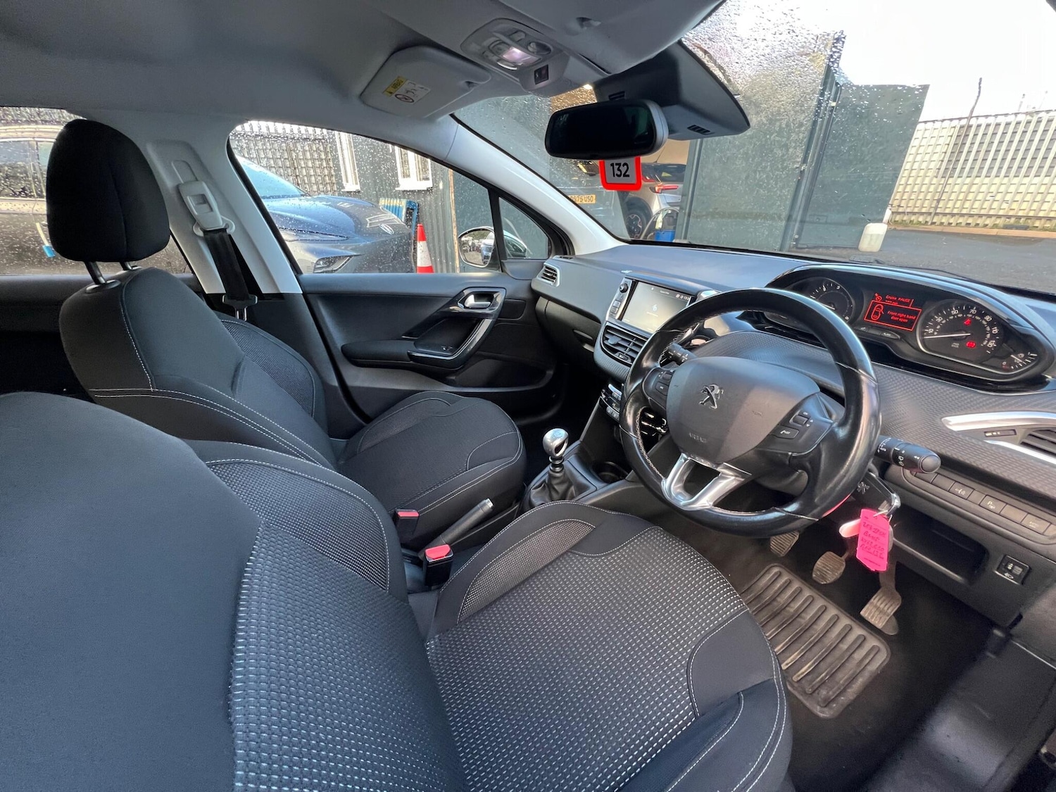 Used Peugeot 208 2018 for sale - 76521599: Photo 50