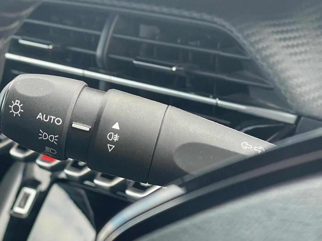 Used Peugeot 2008 2022 for sale - 75578437: Photo 43