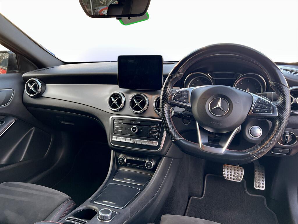 Used Mercedes-Benz GLA 2017 for sale - 76522250: Photo 10