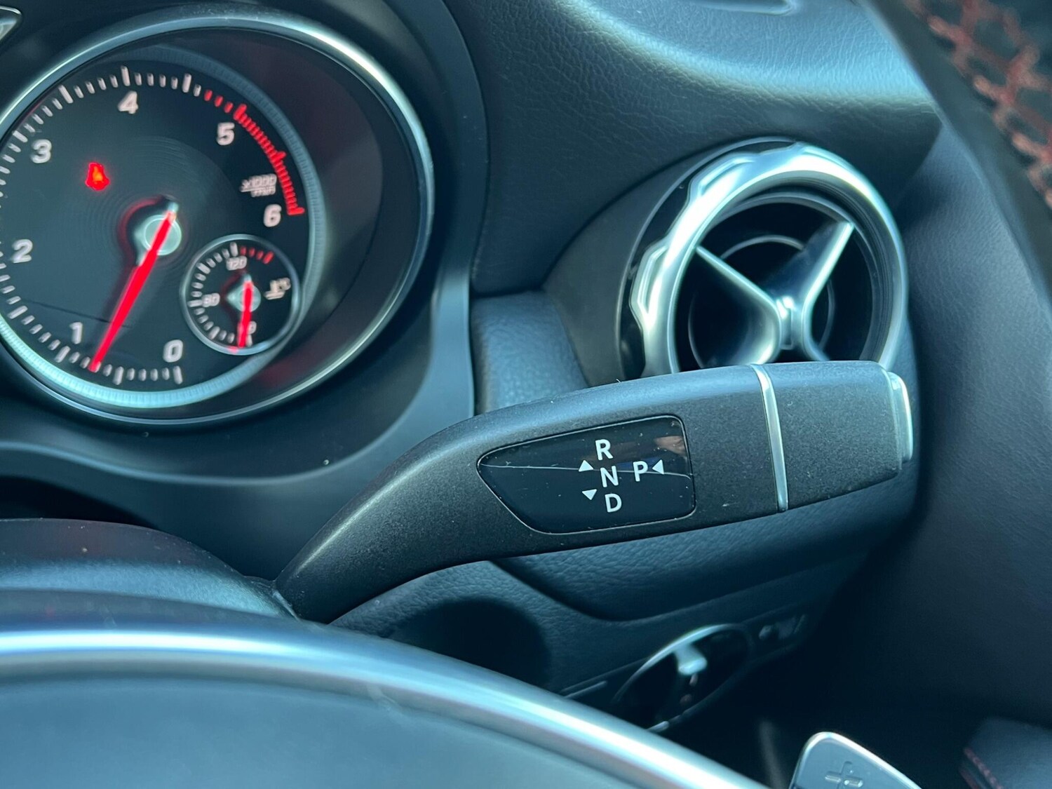 Used Mercedes-Benz GLA 2017 for sale - 76522250: Photo 44