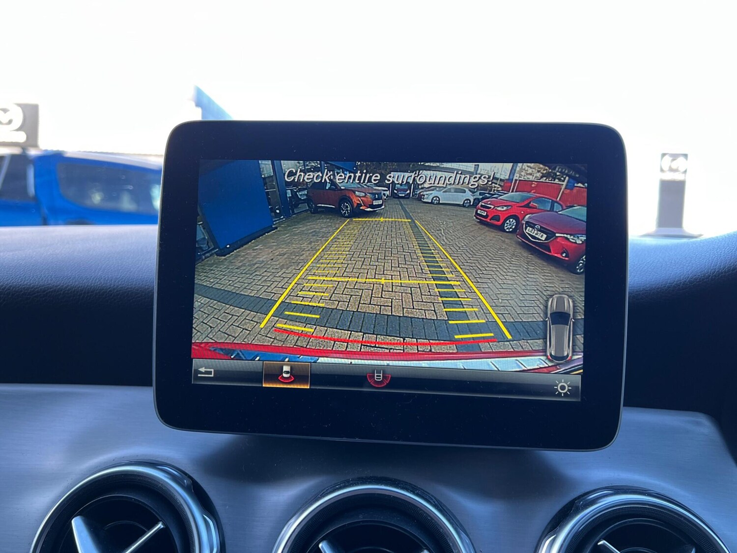 Used Mercedes-Benz GLA 2017 for sale - 76522250: Photo 51