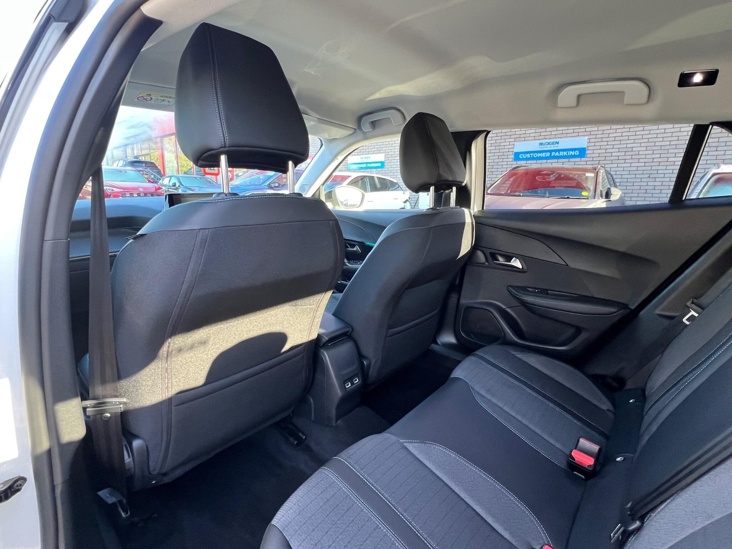 Used Peugeot 2008 2022 for sale - 76521501: Photo 17