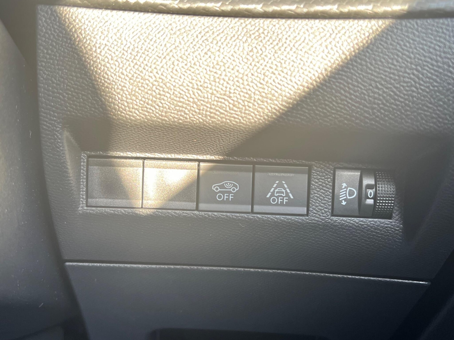 Used Peugeot 2008 2022 for sale - 76521501: Photo 24