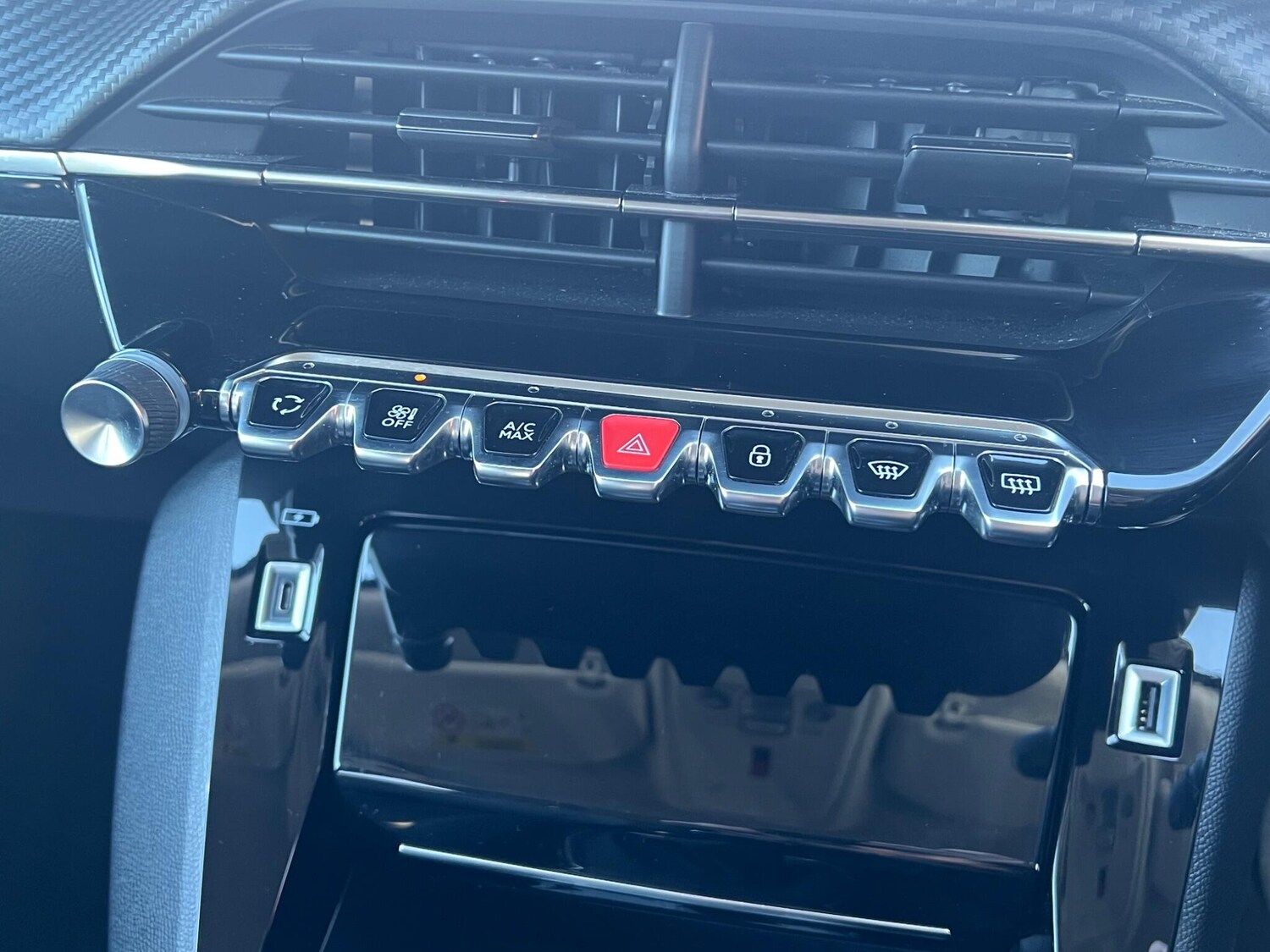 Used Peugeot 2008 2022 for sale - 76521501: Photo 54