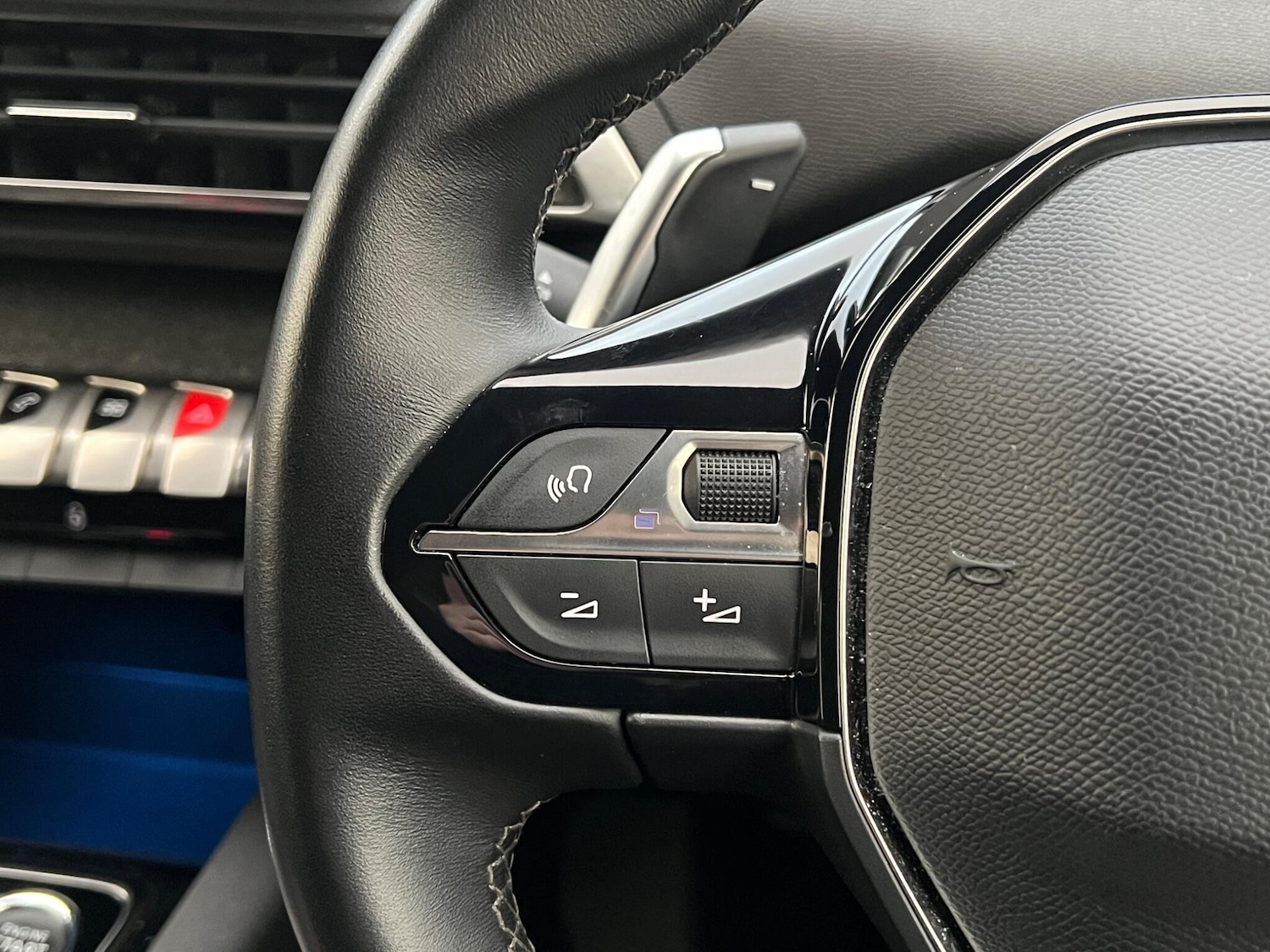 Used Peugeot 3008 2023 for sale - 76658657: Photo 28