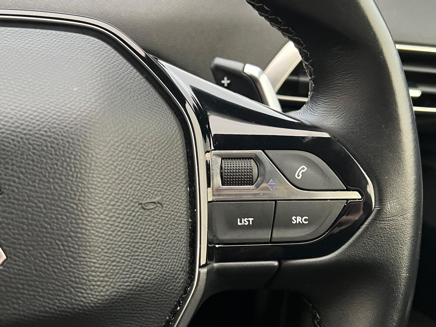 Used Peugeot 3008 2023 for sale - 76658657: Photo 31