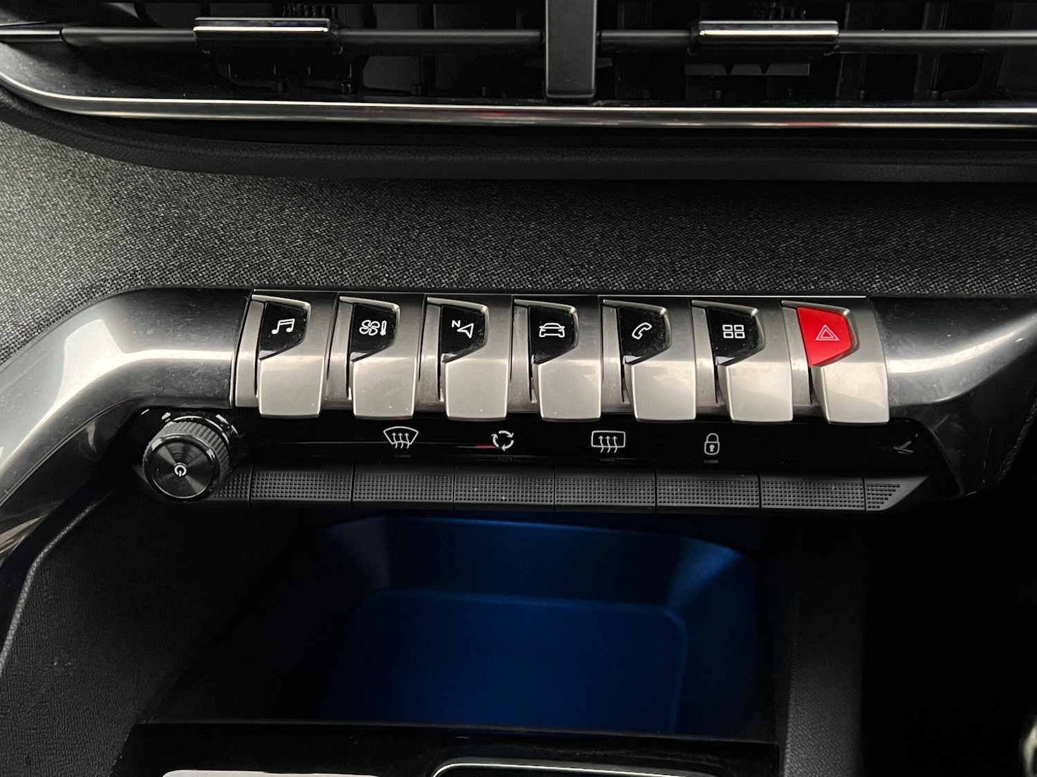 Used Peugeot 3008 2023 for sale - 76658657: Photo 36