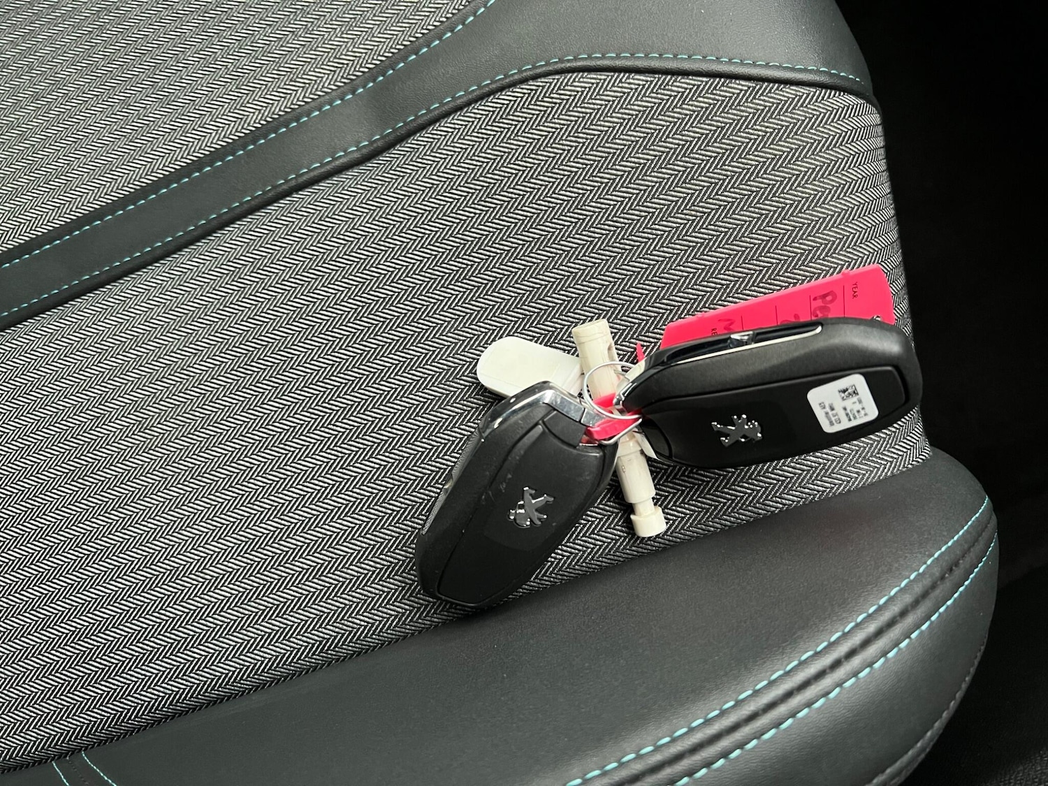 Used Peugeot 3008 2023 for sale - 76658657: Photo 42