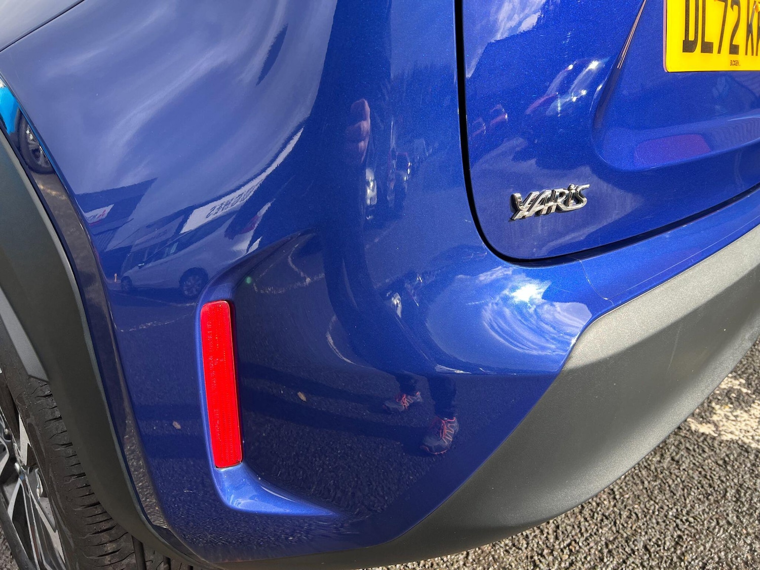 Used Toyota Yaris Cross 2023 for sale - 75678200: Photo 12