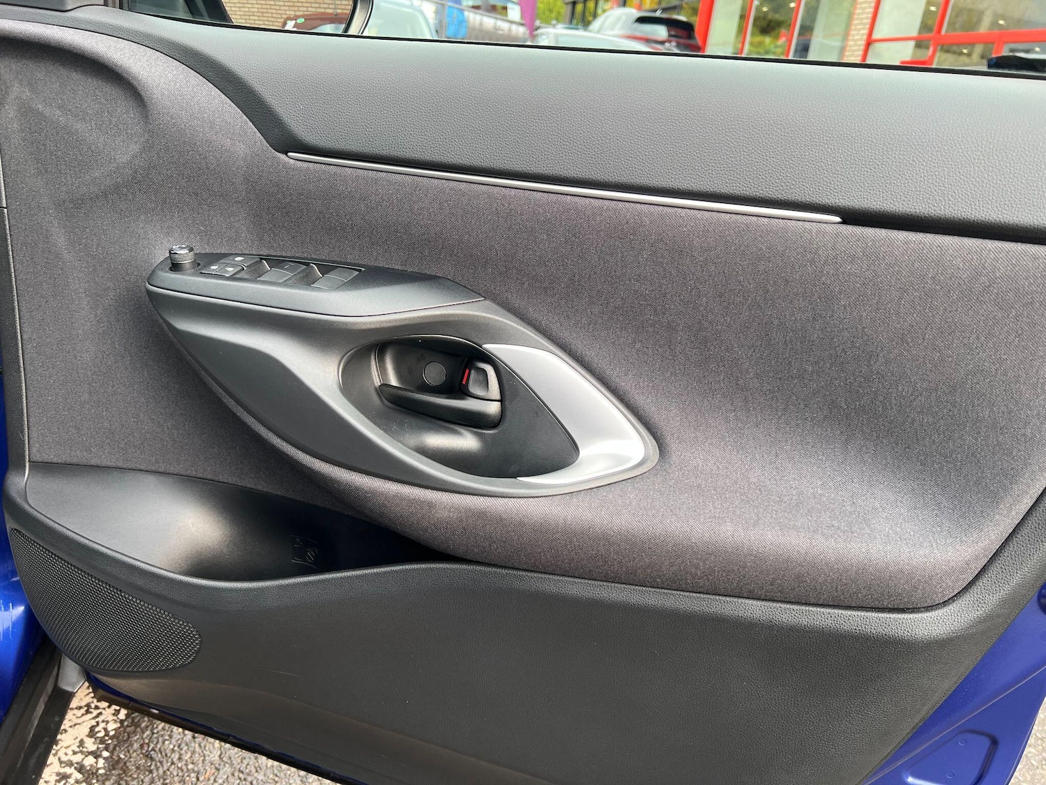 Used Toyota Yaris Cross 2023 for sale - 75678200: Photo 28